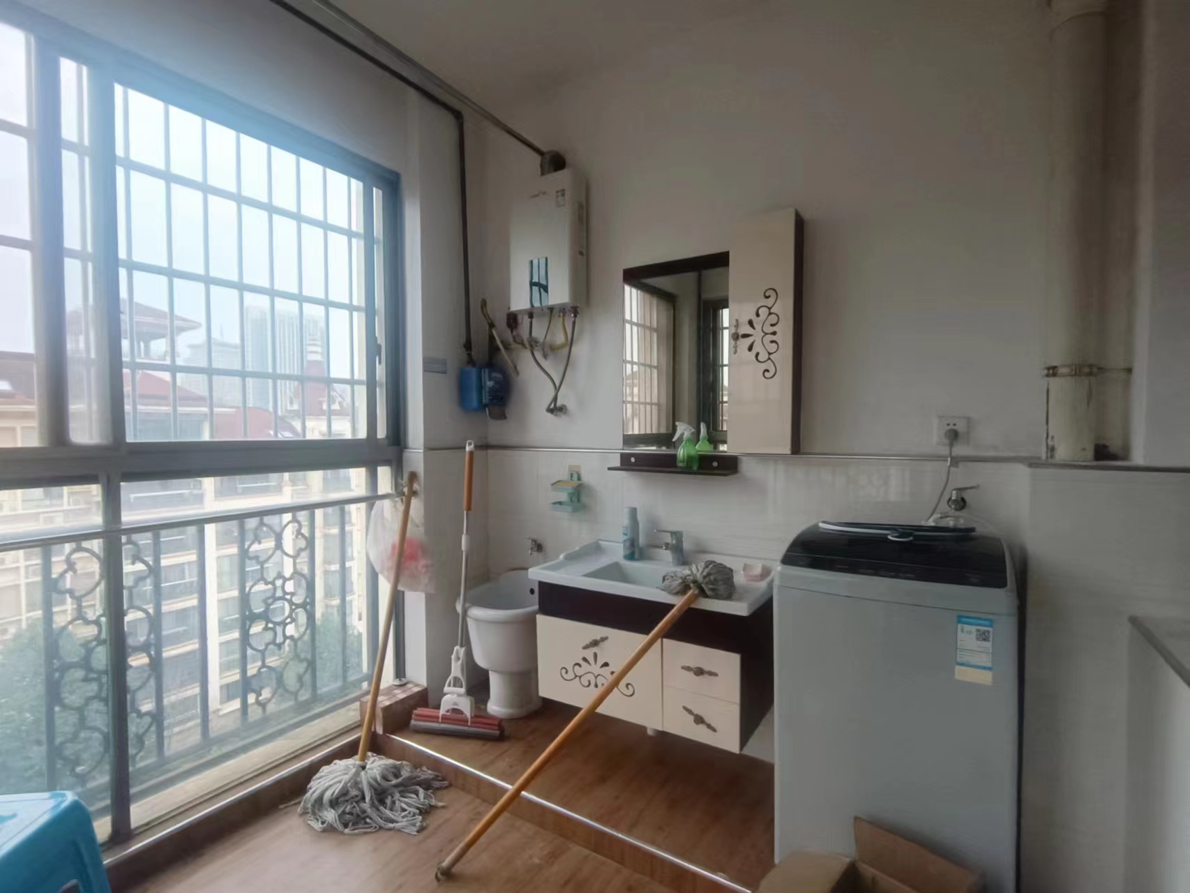 中核缇香名苑 3室2厅2卫 2000.0元/月 中核缇香名苑 3室2厅2卫 2000.0元/月室内图