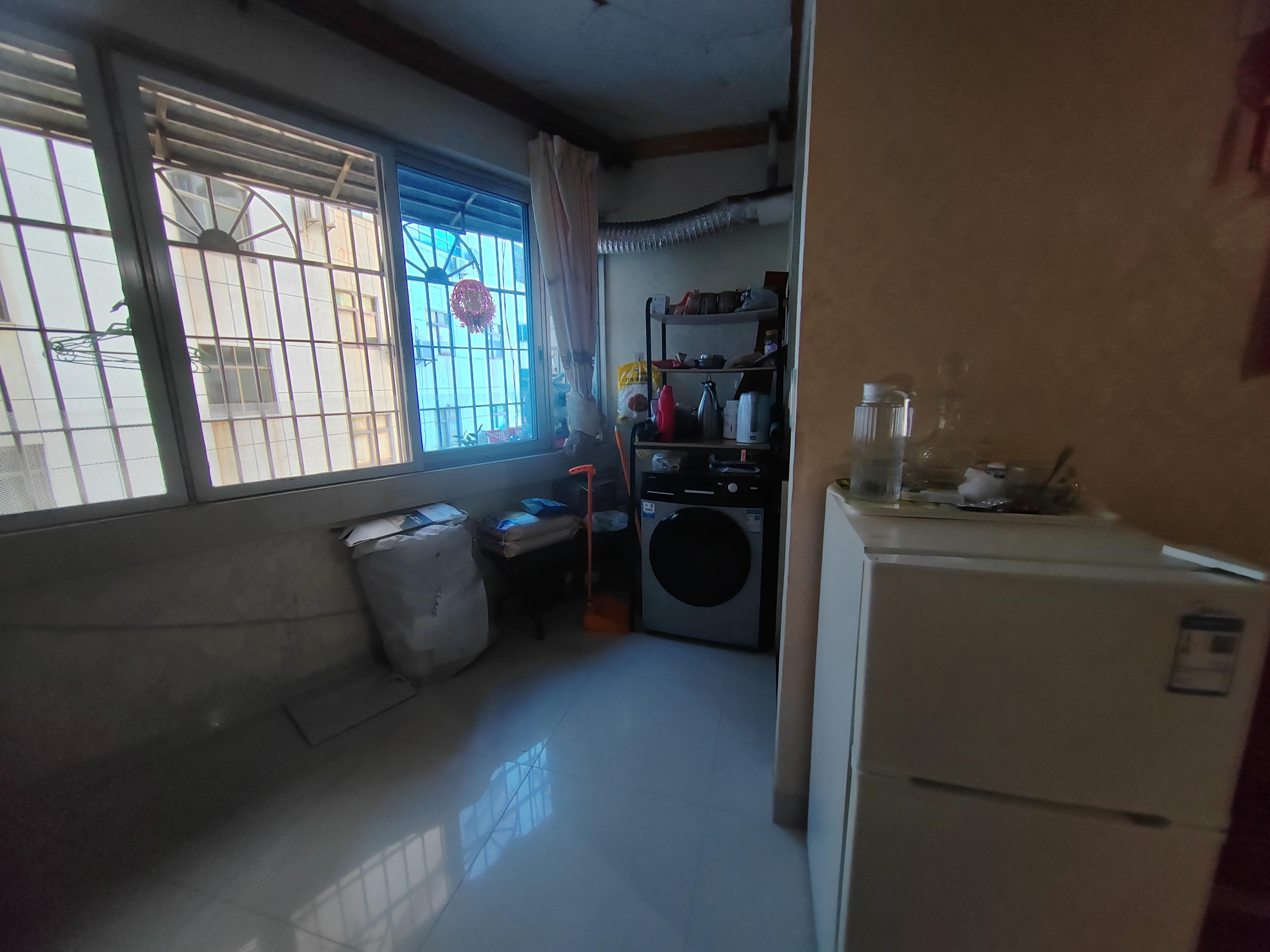 玉和花园一期 2室2厅1卫 75.0万 玉和花园一期 2室2厅1卫 75.0万阳台