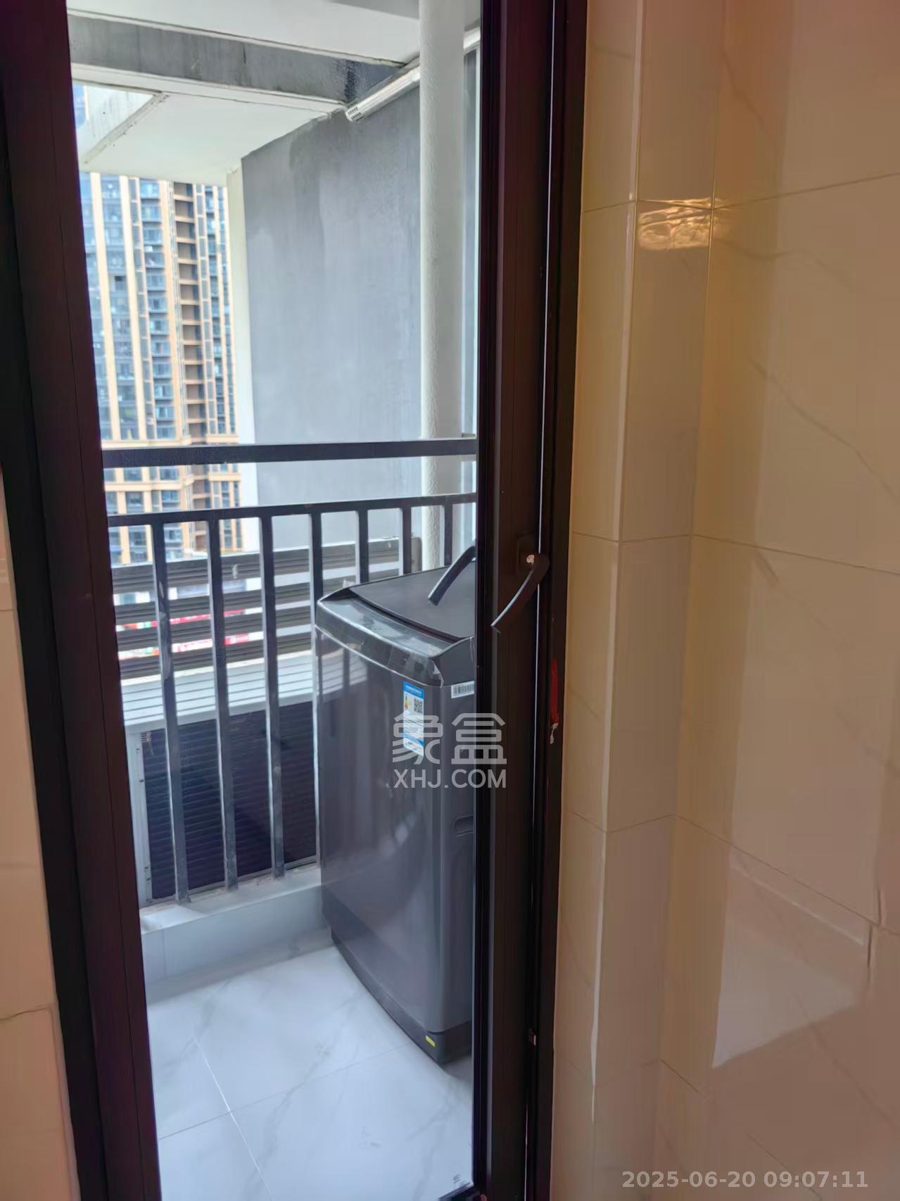 天健城 1室1厅1卫 2300.0元/月 天健城 1室1厅1卫 2300.0元/月室内图