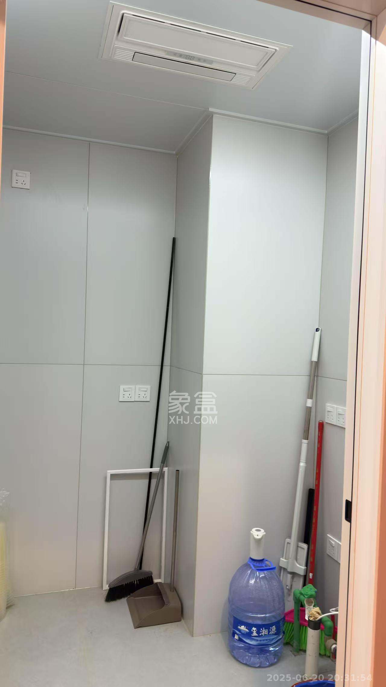 明发国际城 1室0厅0卫 1400.0元/月 明发国际城 1室0厅0卫 1400.0元/月室内图