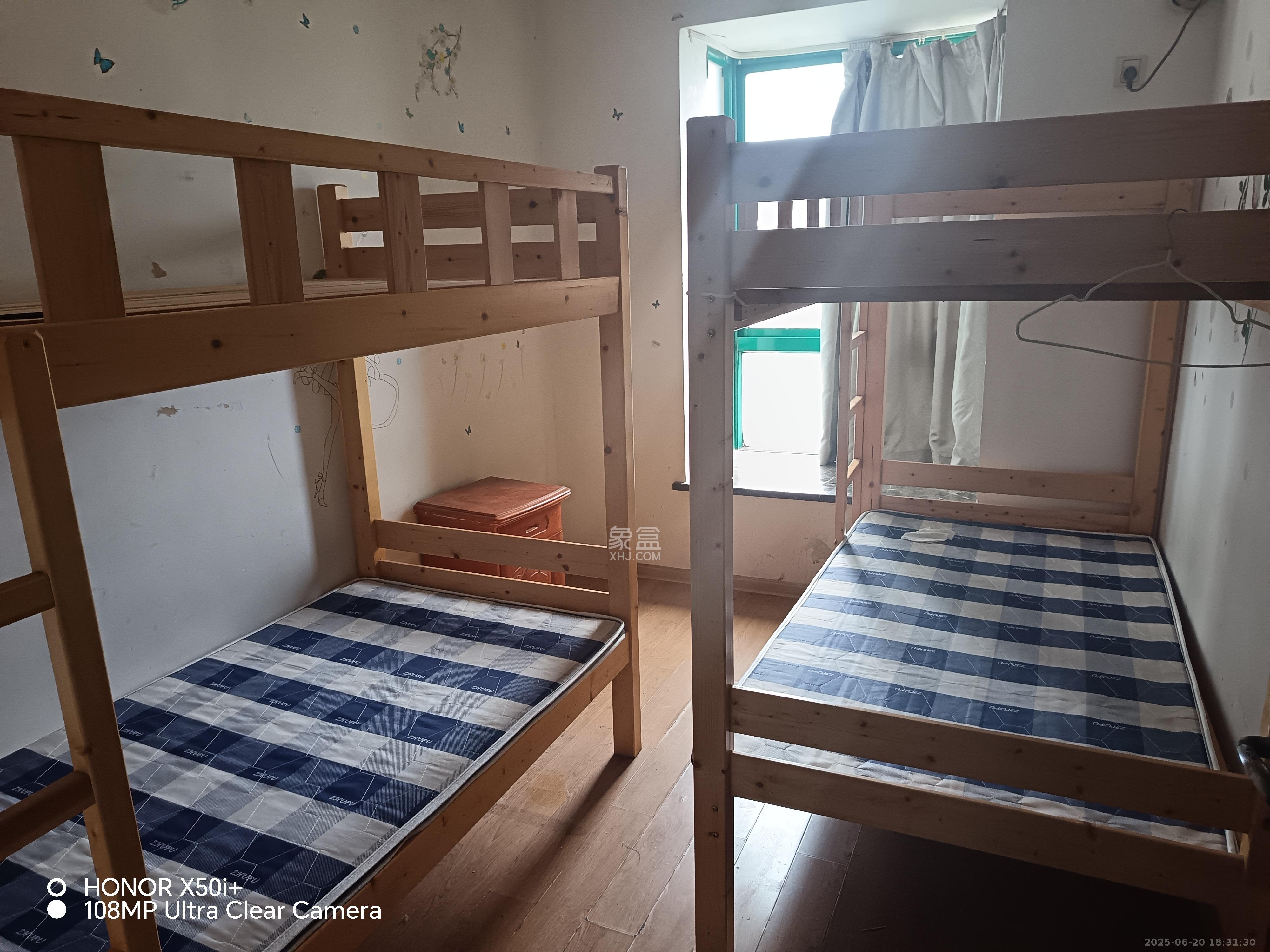 明城公寓  1室2厅1卫    2500.0元/月 明城公寓  1室2厅1卫    2500.0元/月室内图