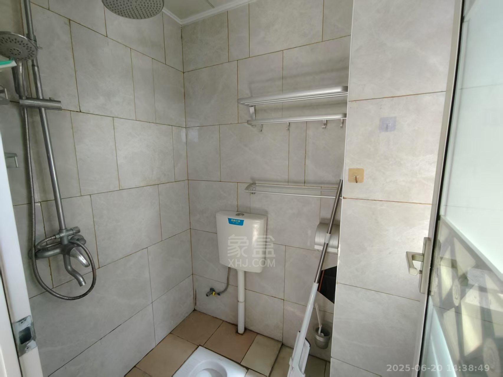 文艺复兴(未来城) 1室0厅0卫 800.0元/月 文艺复兴(未来城) 1室0厅0卫 800.0元/月室内图