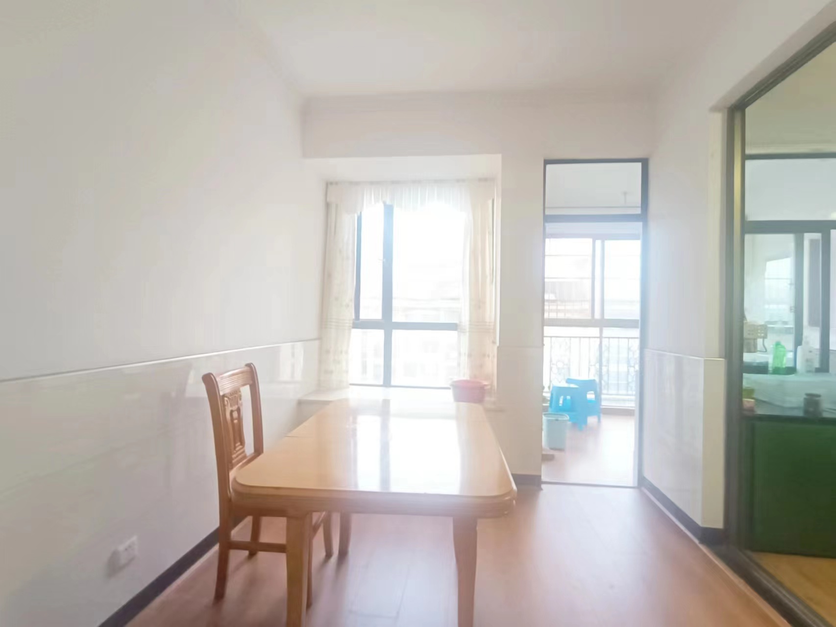 中核缇香名苑 3室2厅2卫 2000.0元/月 中核缇香名苑 3室2厅2卫 2000.0元/月室内图