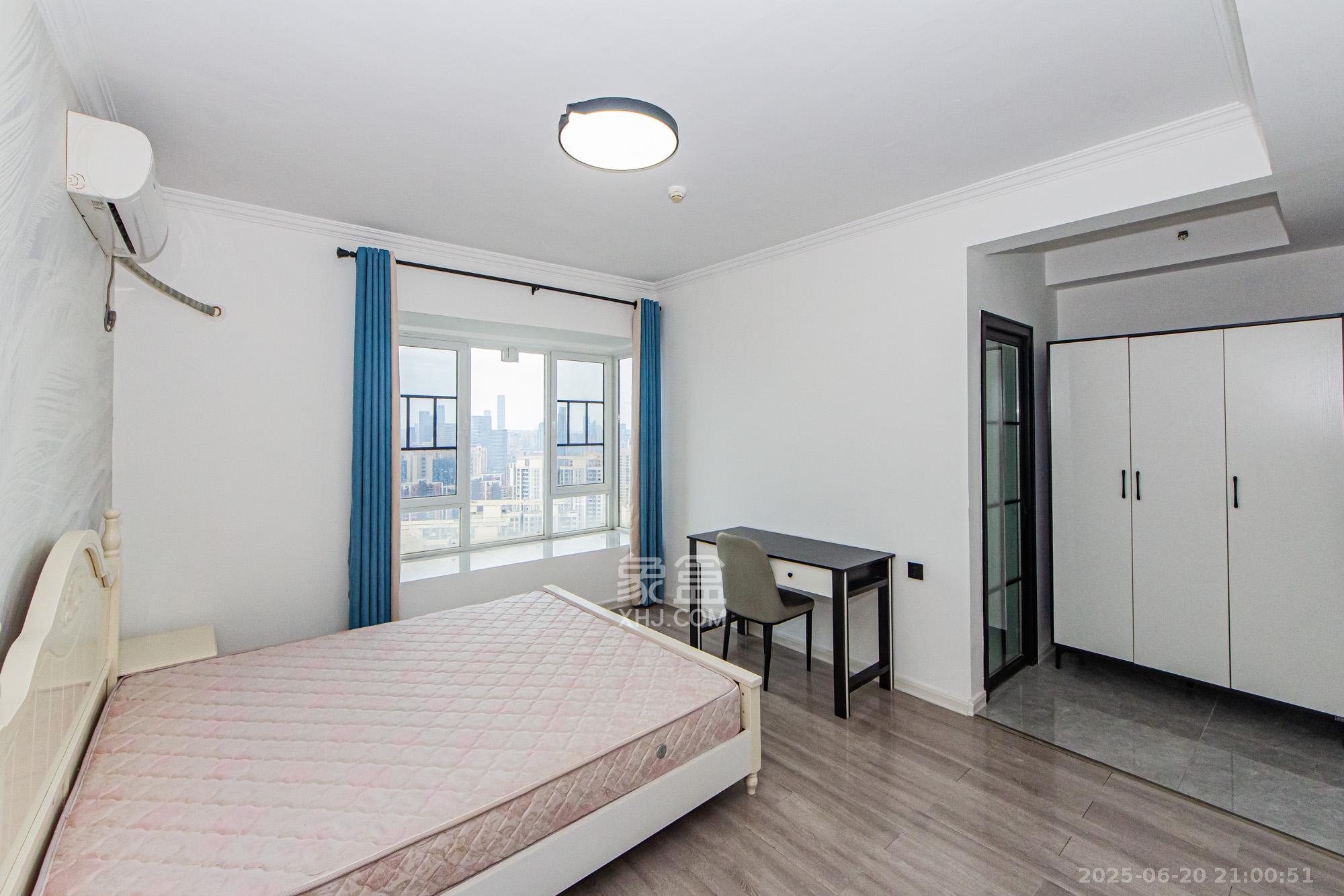 北辰三角洲C3区 3室2厅2卫 136.0万 北辰三角洲C3区 3室2厅2卫 136.0万卧室