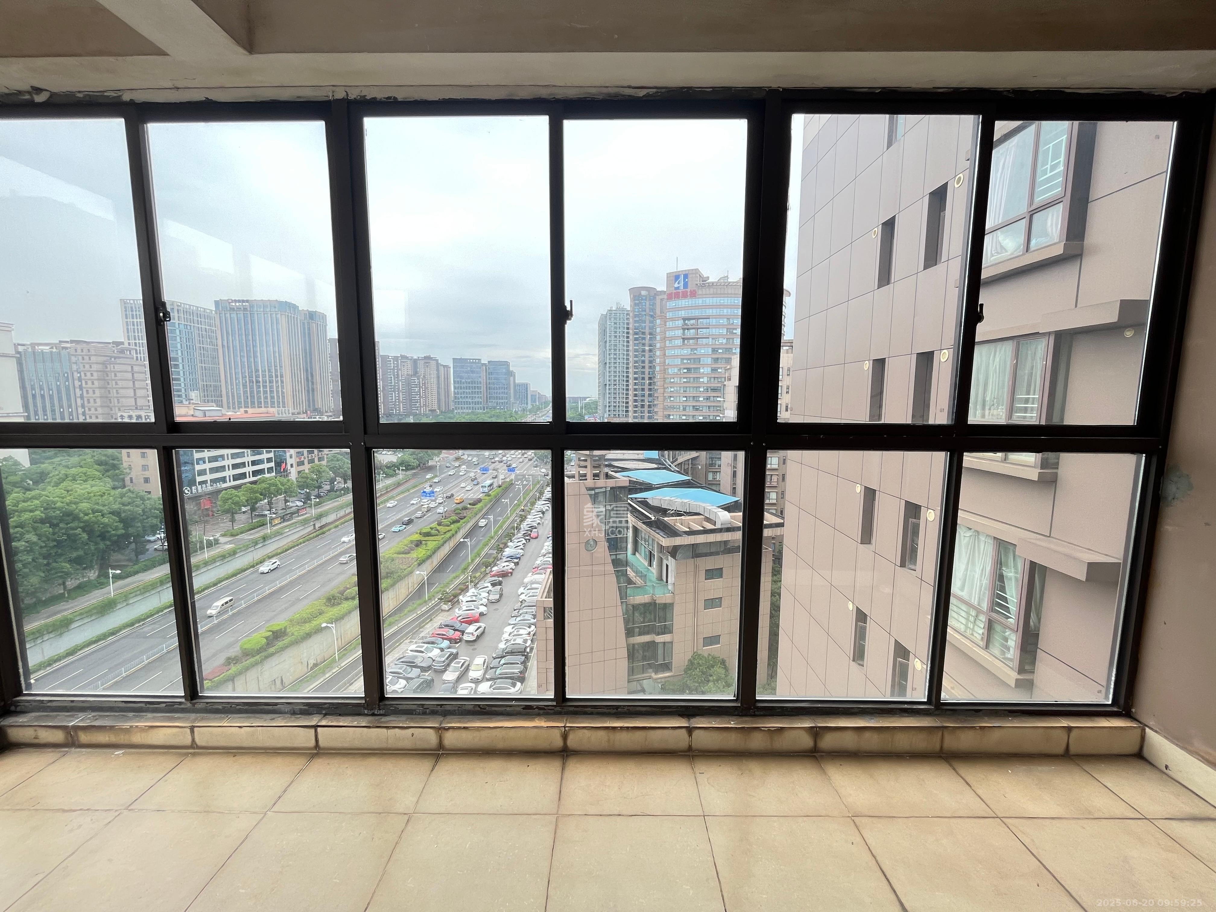 HC新城（建工集团单位房）  4室2厅1卫    2600.0元/月室内图