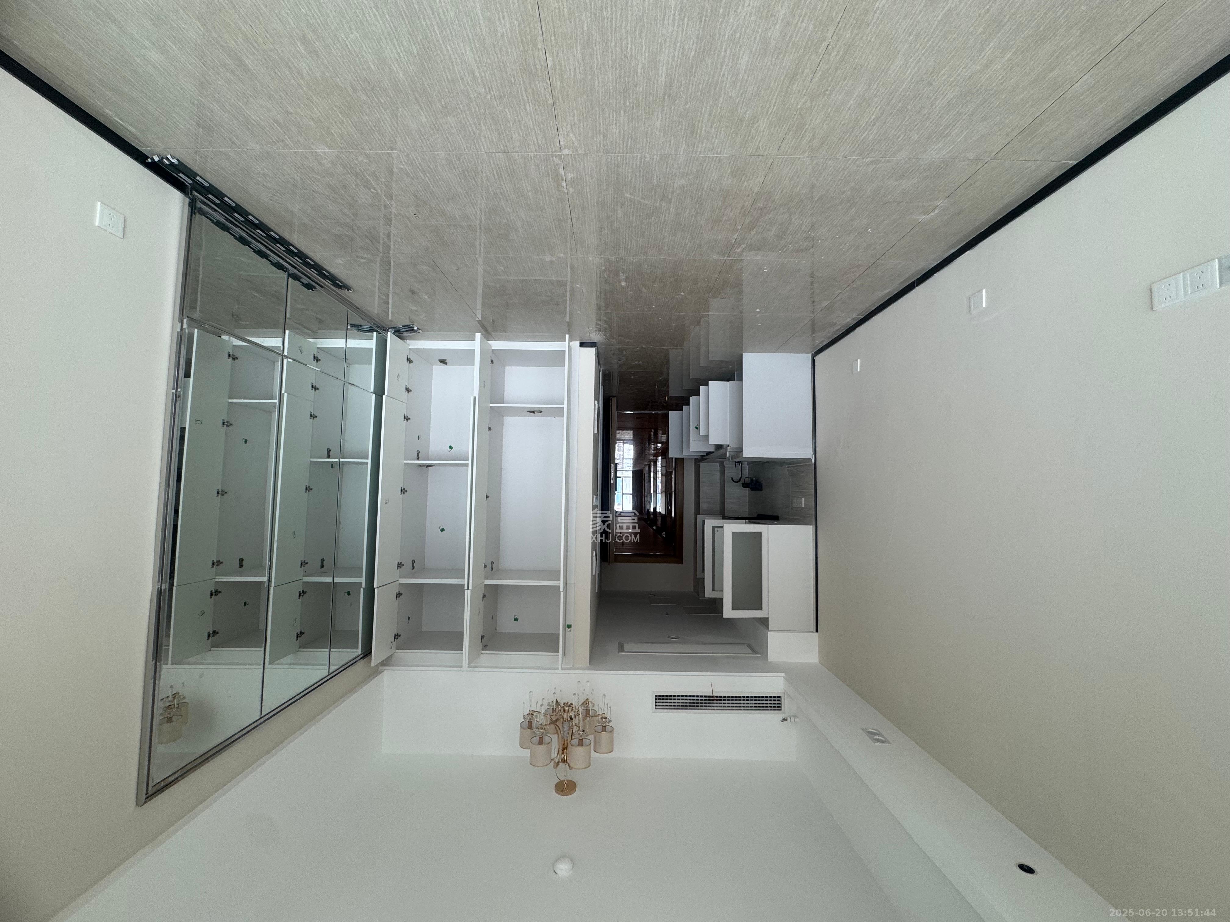 恒大珺悦府 1室0厅1卫 2300.0元/月 恒大珺悦府 1室0厅1卫 2300.0元/月室内图