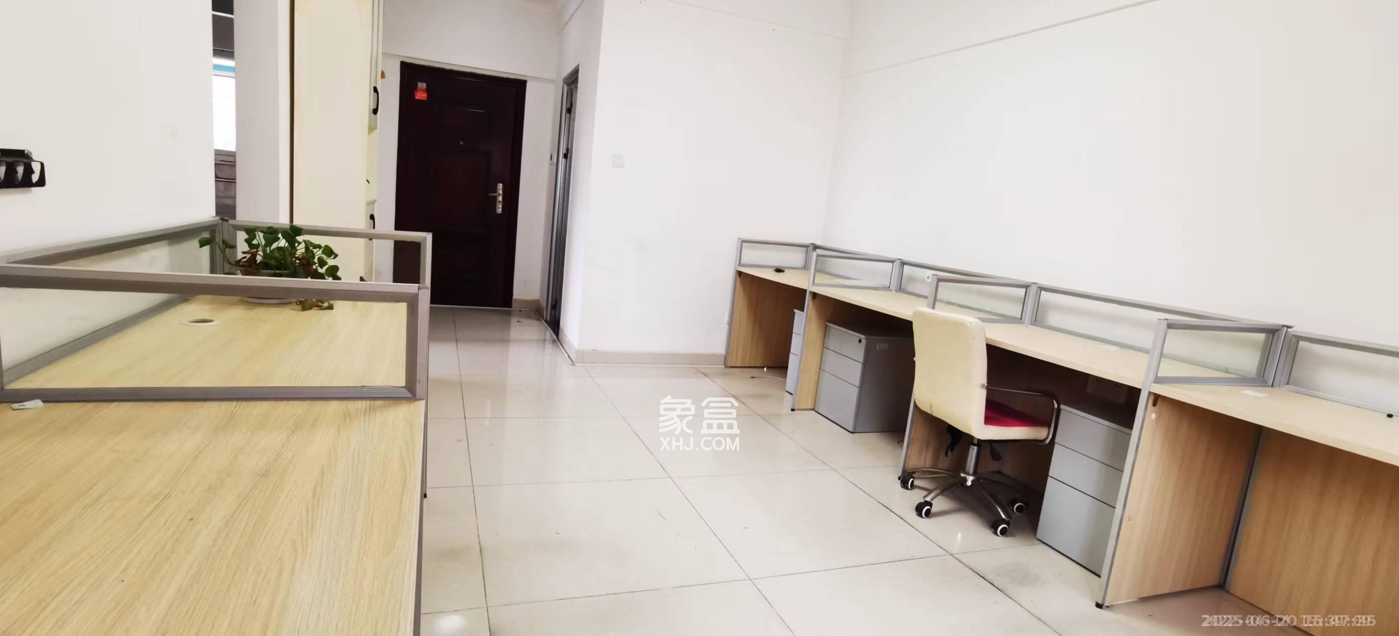 钰龙天下二期(钰龙佳园) 2室1厅1卫 1600.0元/月 钰龙天下二期(钰龙佳园) 2室1厅1卫 1600.0元/月室内图