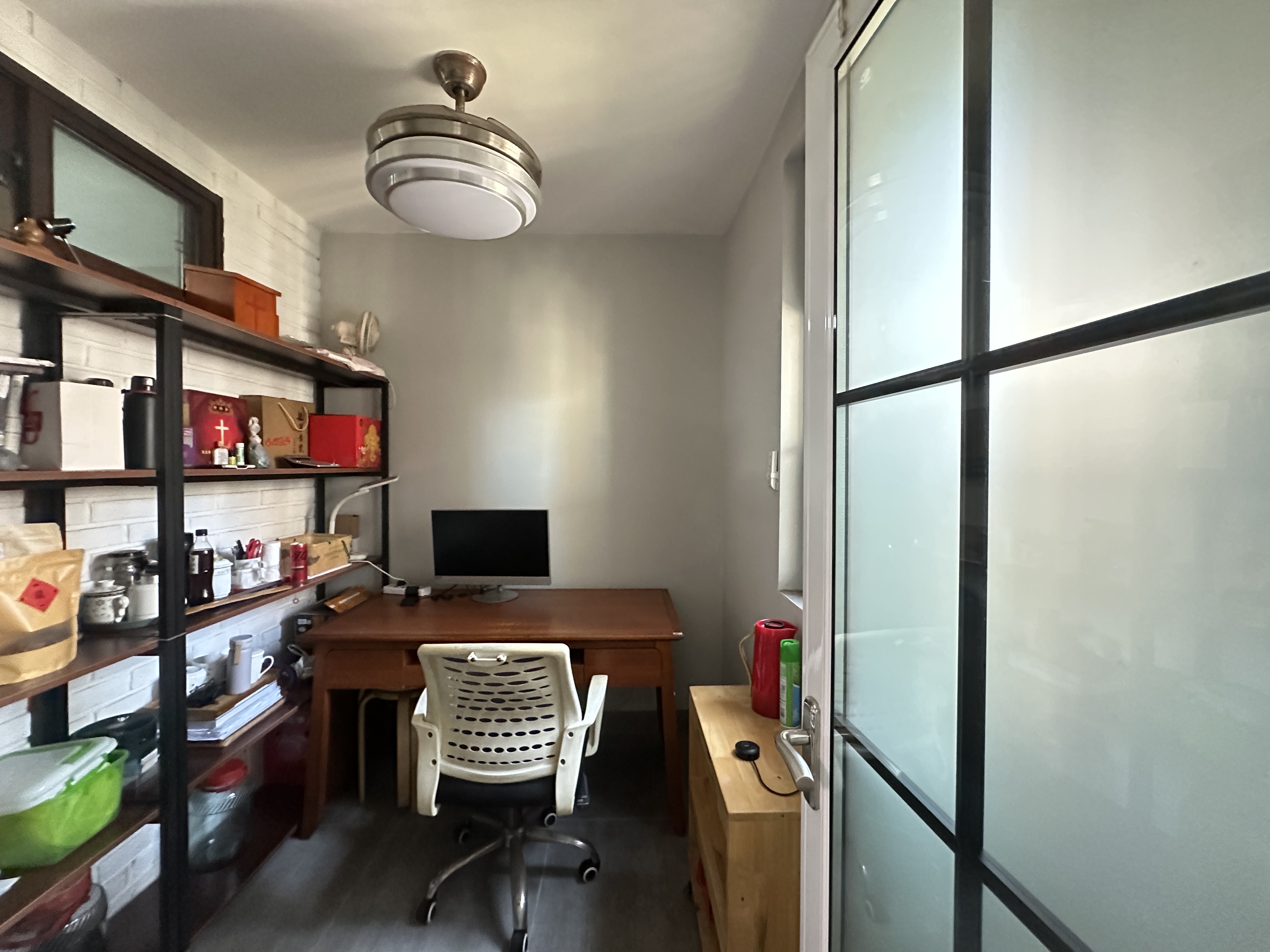 海航豪庭北苑 4室2厅3卫 440.0万 海航豪庭北苑 4室2厅3卫 440.0万客厅