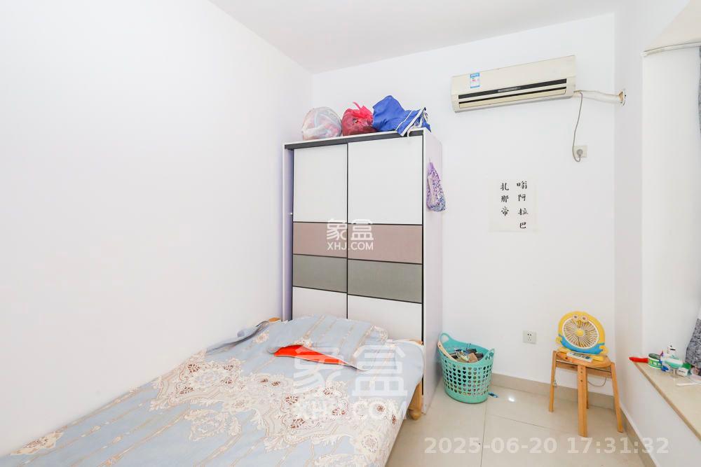 钰龙天下一期  3室2厅1卫    2600.0元/月室内图