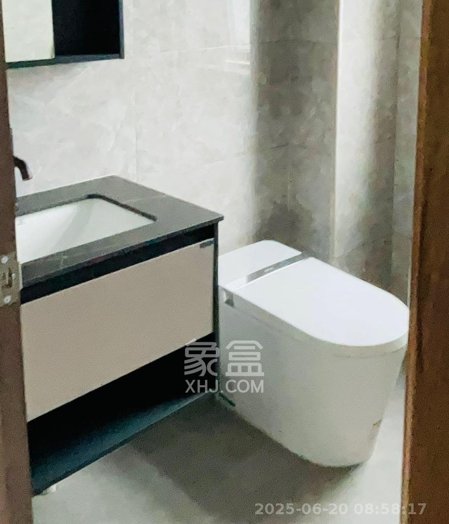 北辰三角洲C3区  5室2厅2卫   9000.00元/月室内图