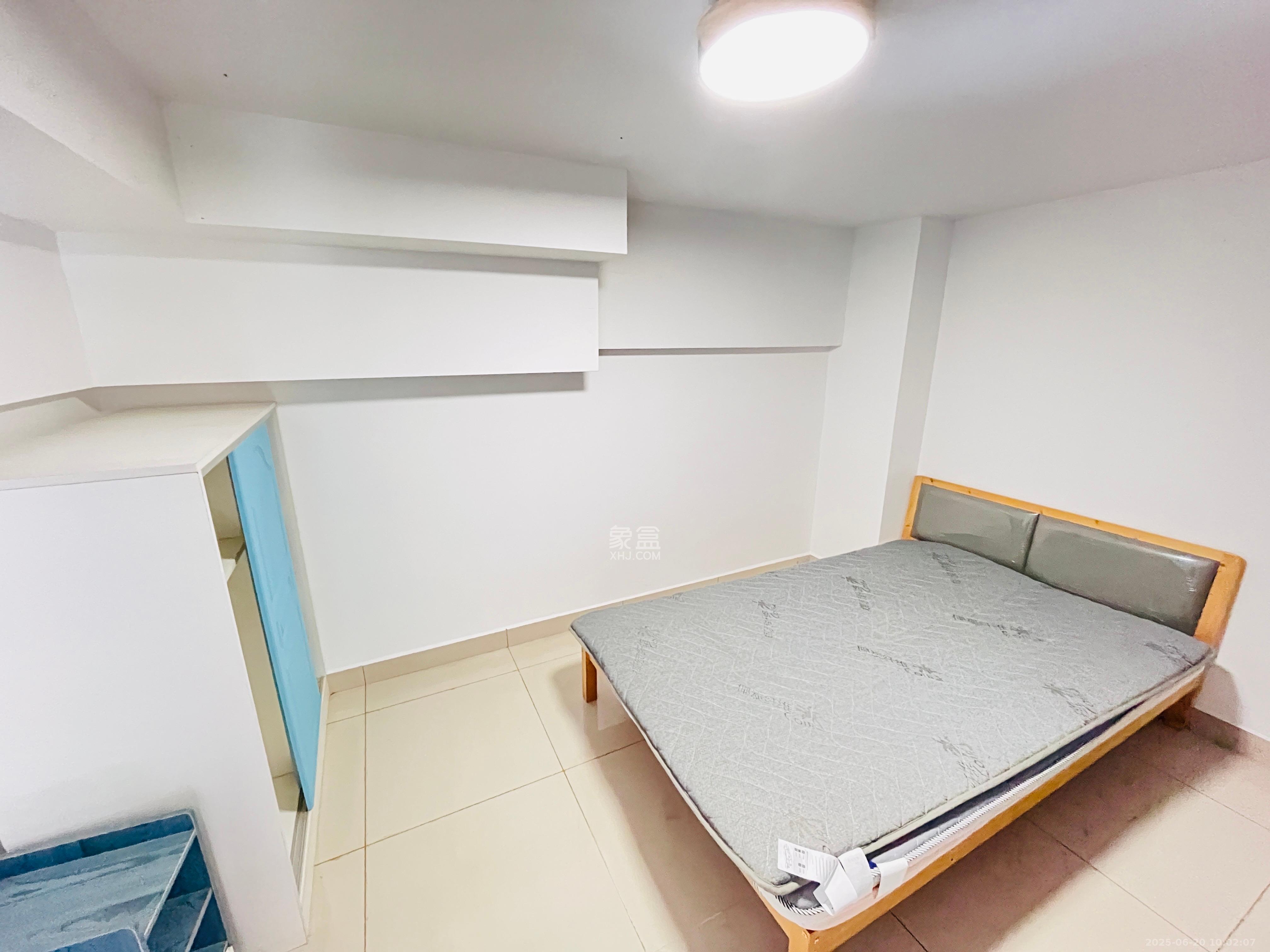 荣盛花语书苑  1室1厅1卫   2400.00元/月室内图