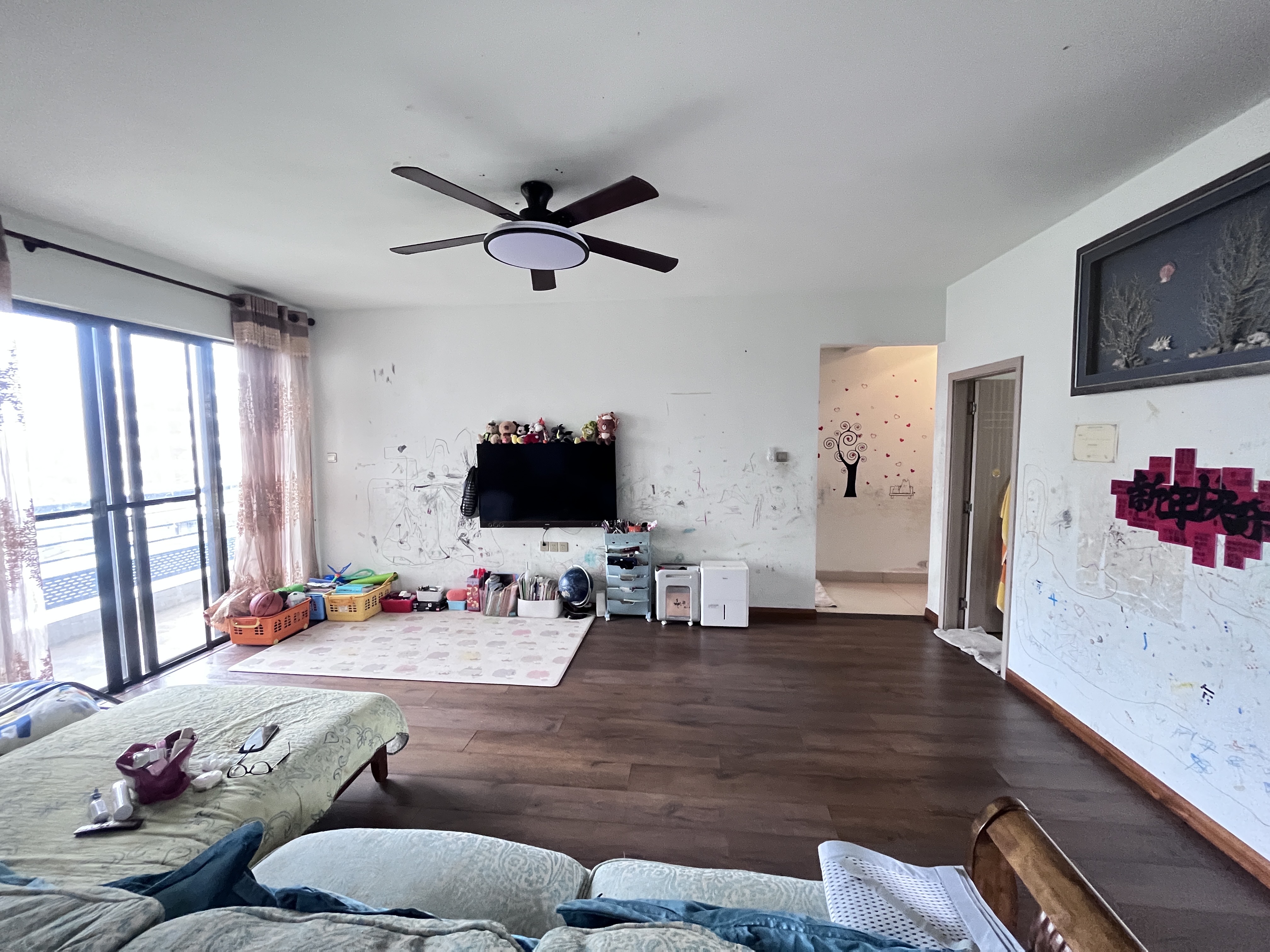 棕榈公寓 3室2厅2卫 176.0万 棕榈公寓 3室2厅2卫 176.0万客厅