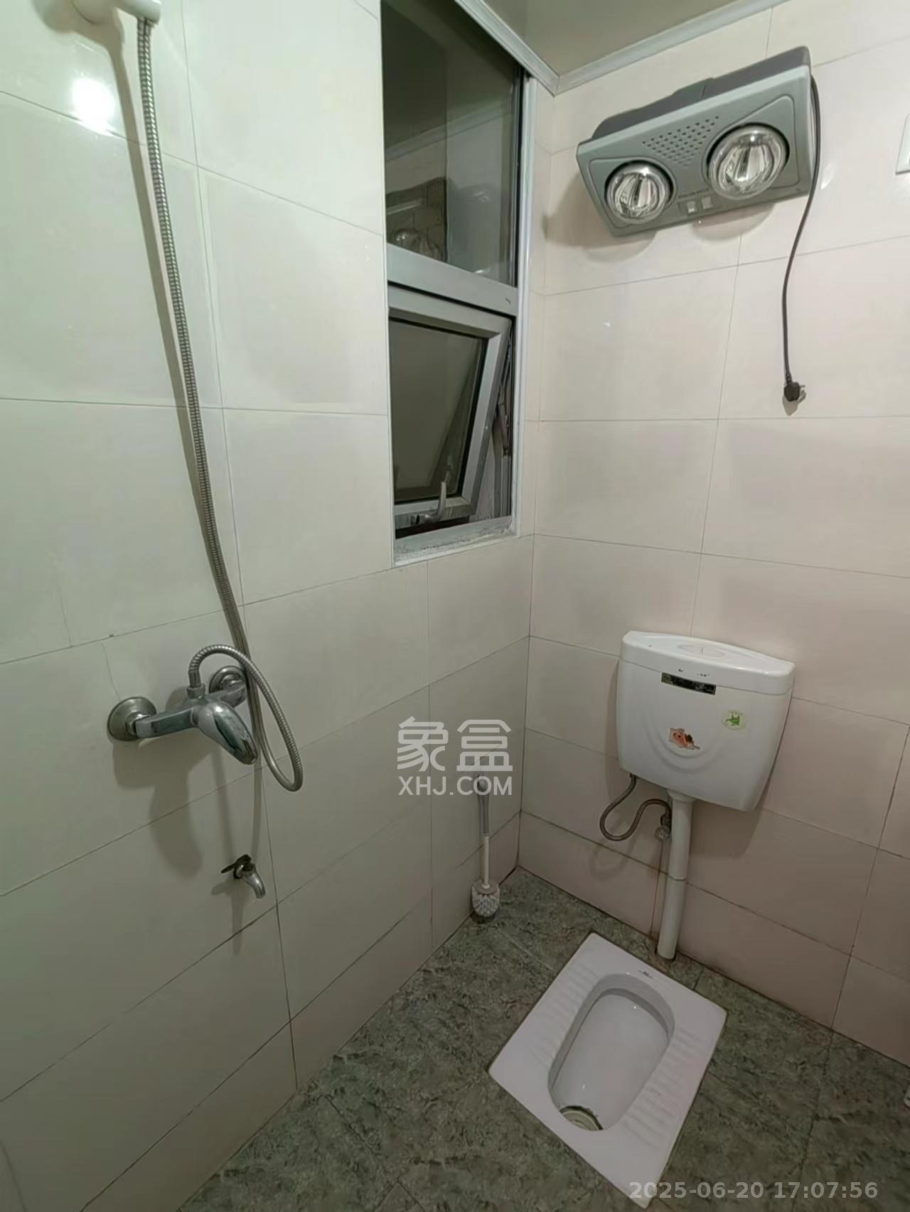 凯通国际城（凯通朝庭）  2室1厅1卫   2000.00元/月室内图