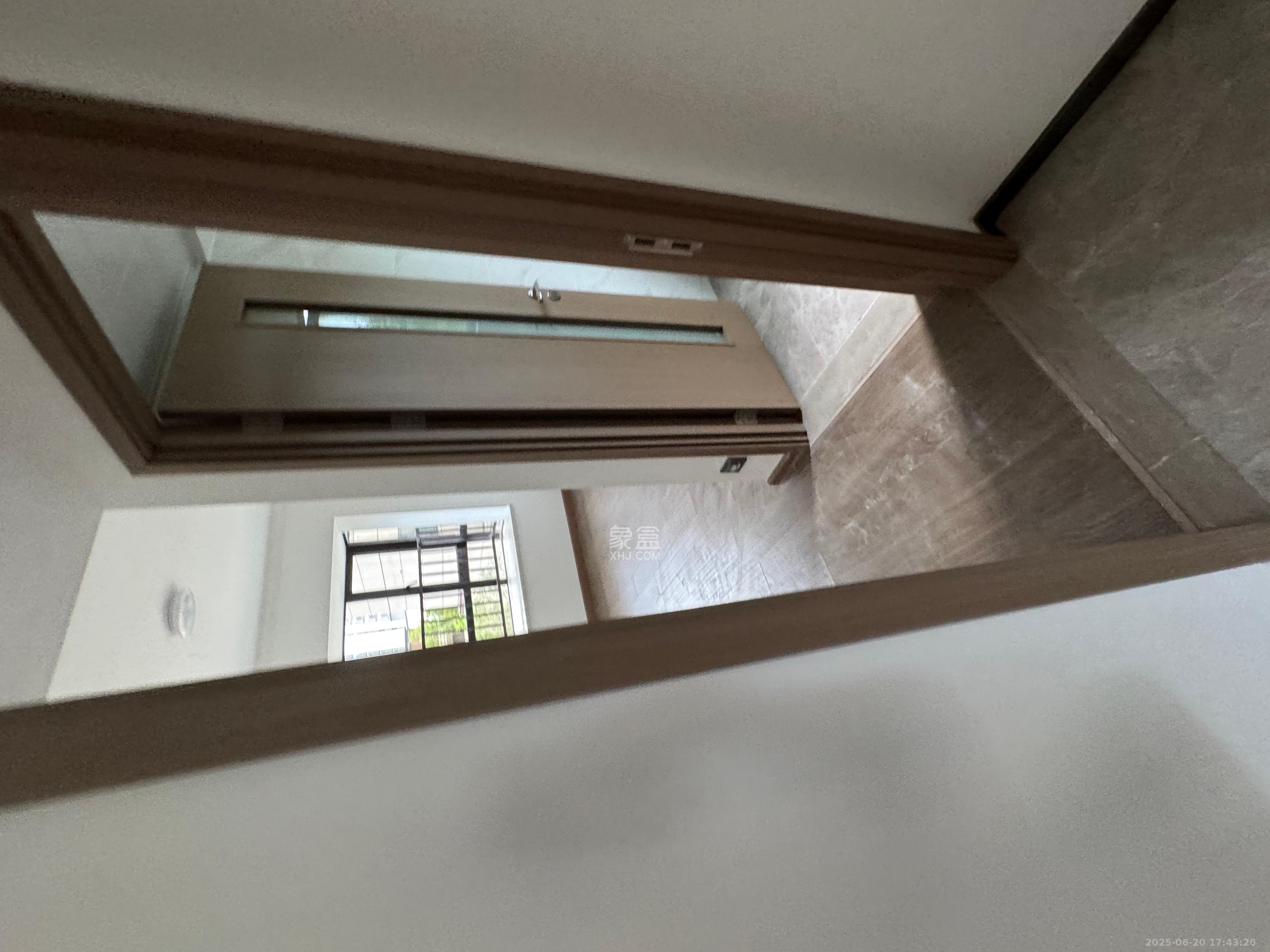 招商华发依云曦城  4室2厅2卫    3000.0元/月 招商华发依云曦城  4室2厅2卫    3000.0元/月室内图