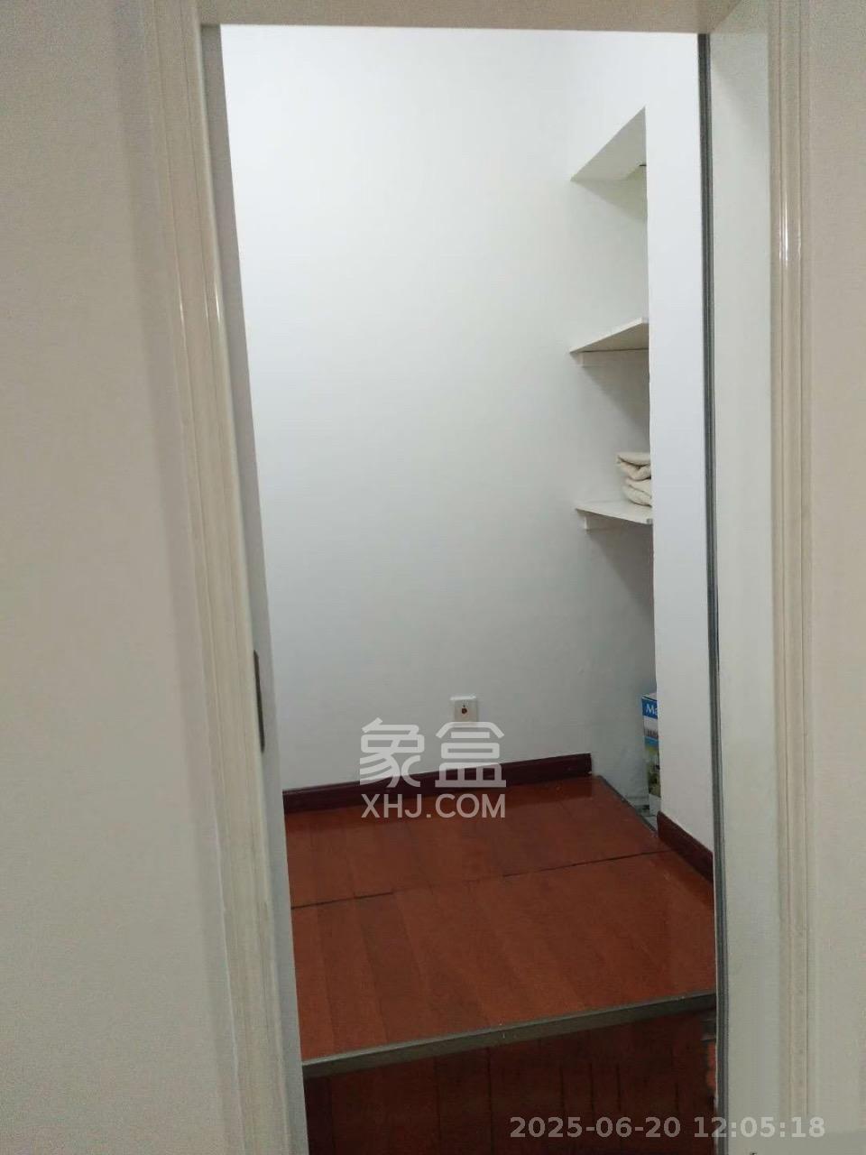 万博汇  1室1厅1卫   1600.00元/月室内图