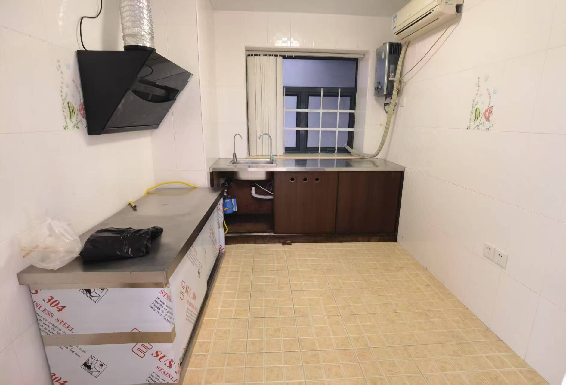 名门广场北区(二期) 3室2厅2卫 173.0万 名门广场北区(二期) 3室2厅2卫 173.0万室内图