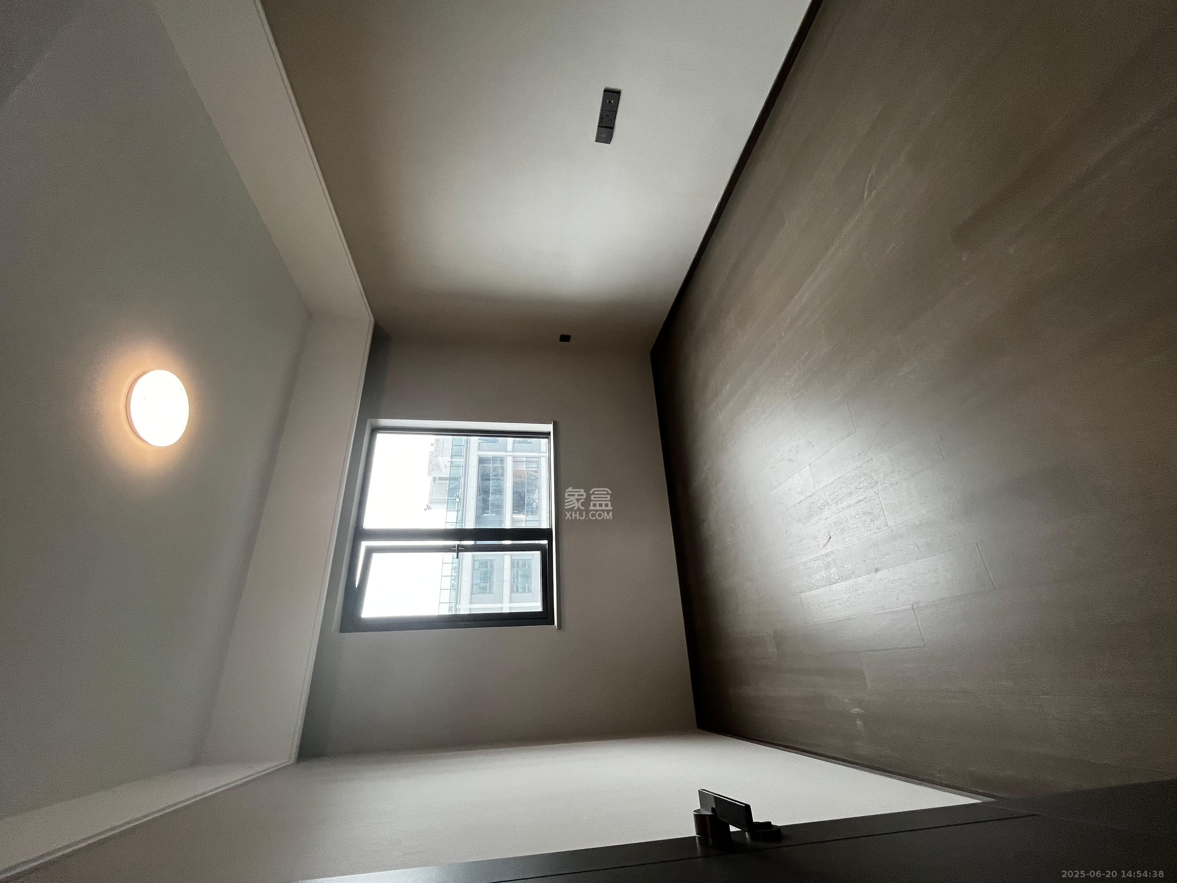 龙湖舜山府 4室2厅2卫 5000.0元/月 龙湖舜山府 4室2厅2卫 5000.0元/月室内图