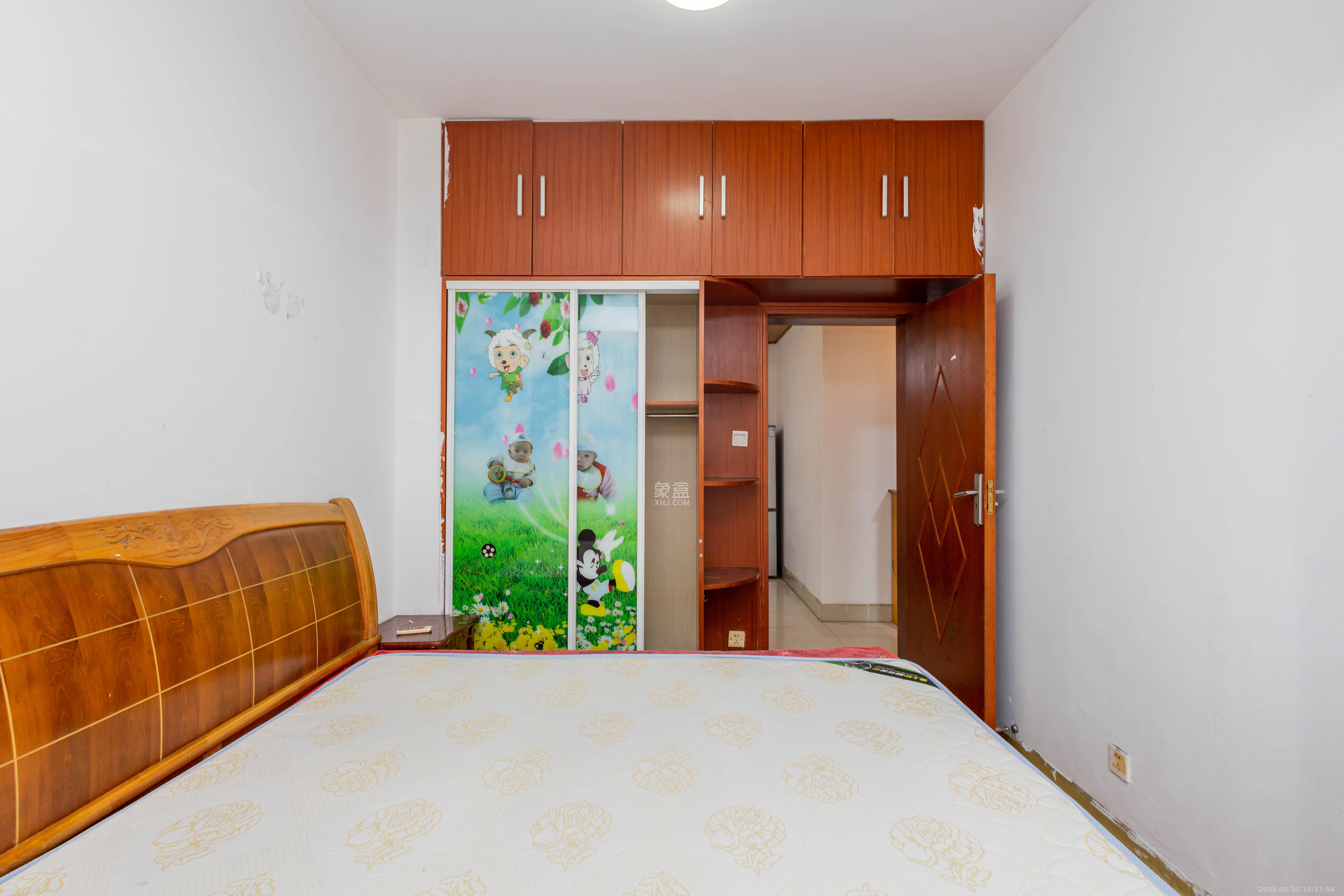 星城国际 2室2厅1卫 38.8万 星城国际 2室2厅1卫 38.8万卧室