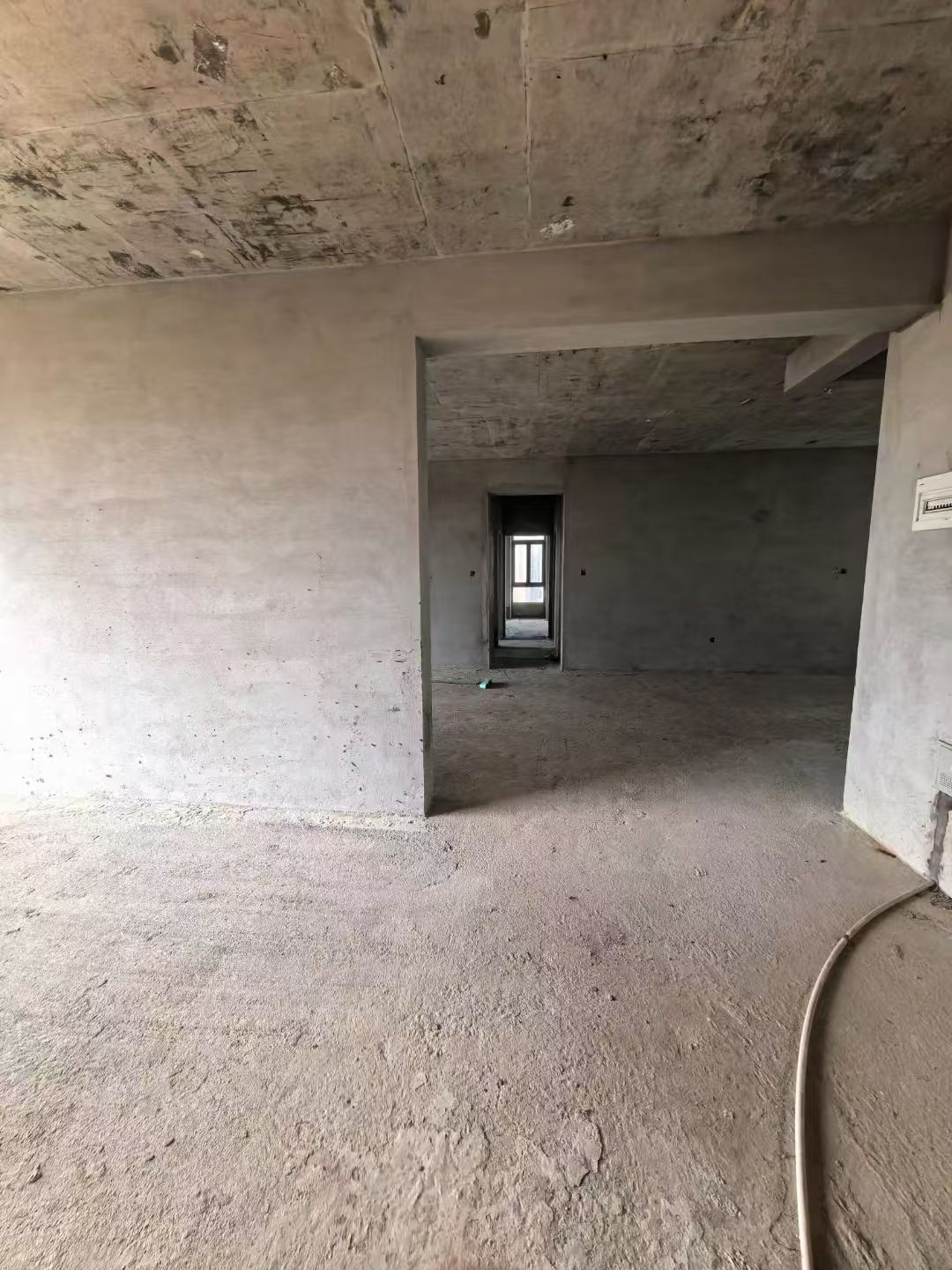 蓝城一号 4室2厅2卫 388.0万 蓝城一号 4室2厅2卫 388.0万室内图