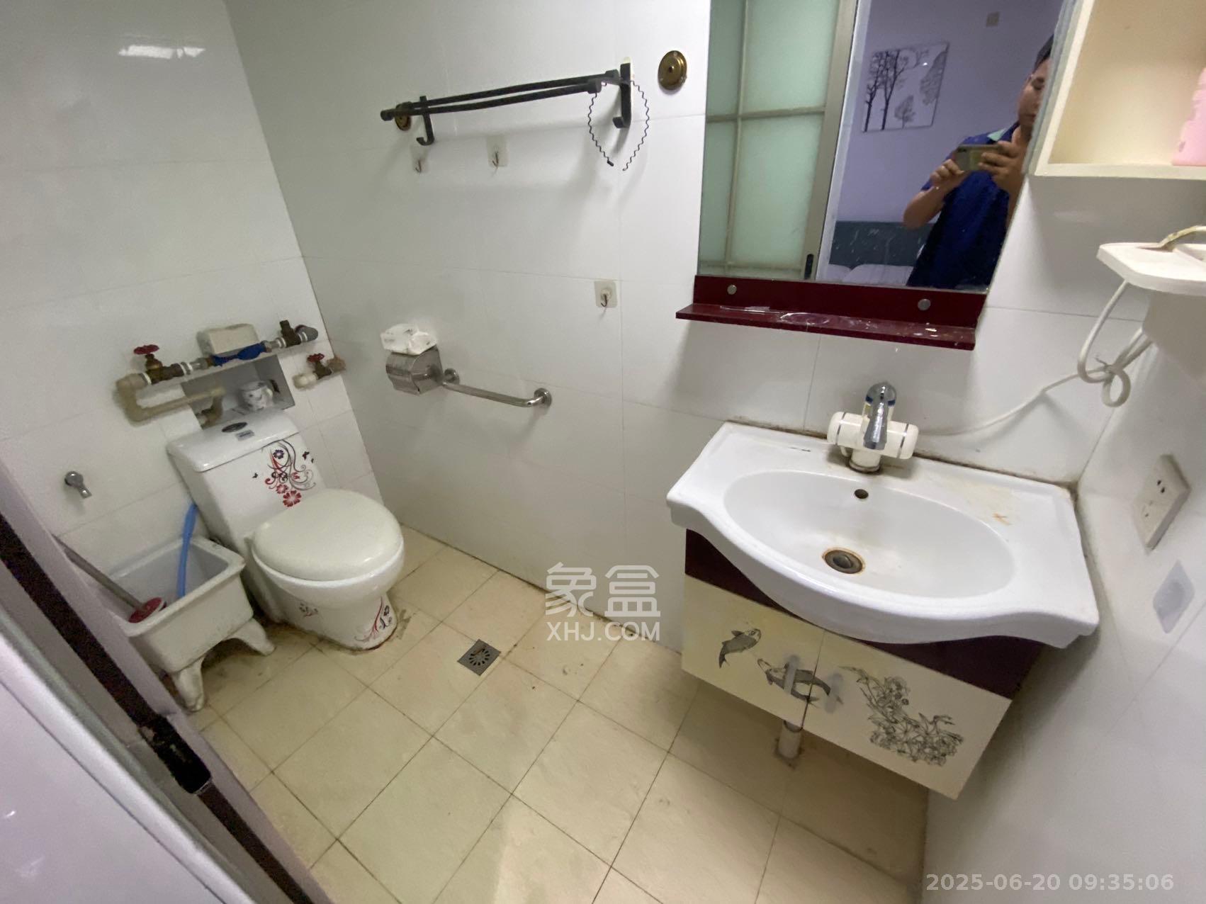 省地质研究所(地科家园) 3室2厅1卫 1800.0元/月 省地质研究所(地科家园) 3室2厅1卫 1800.0元/月室内图