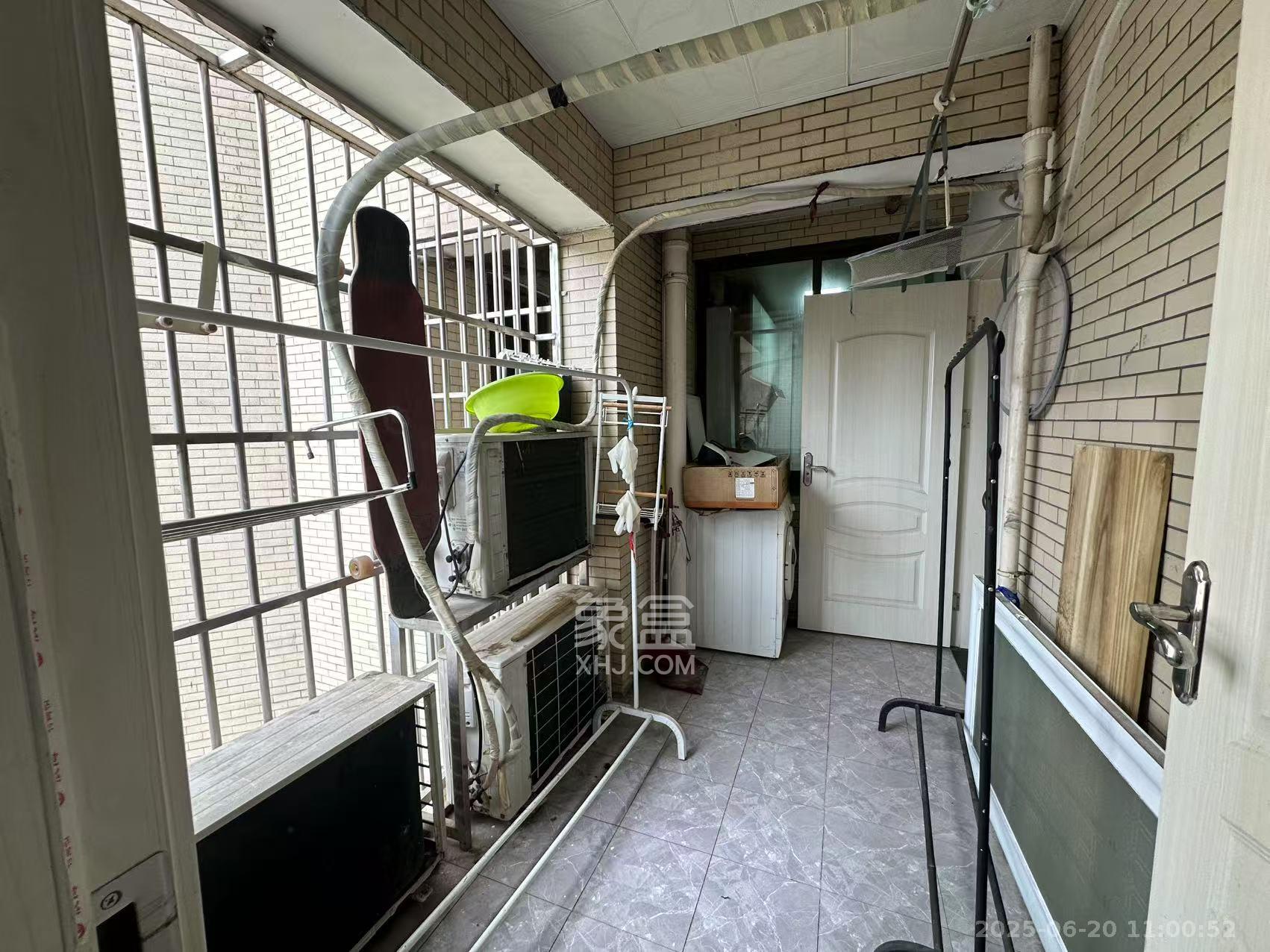 少帅府  2室1厅1卫   2700.00元/月室内图
