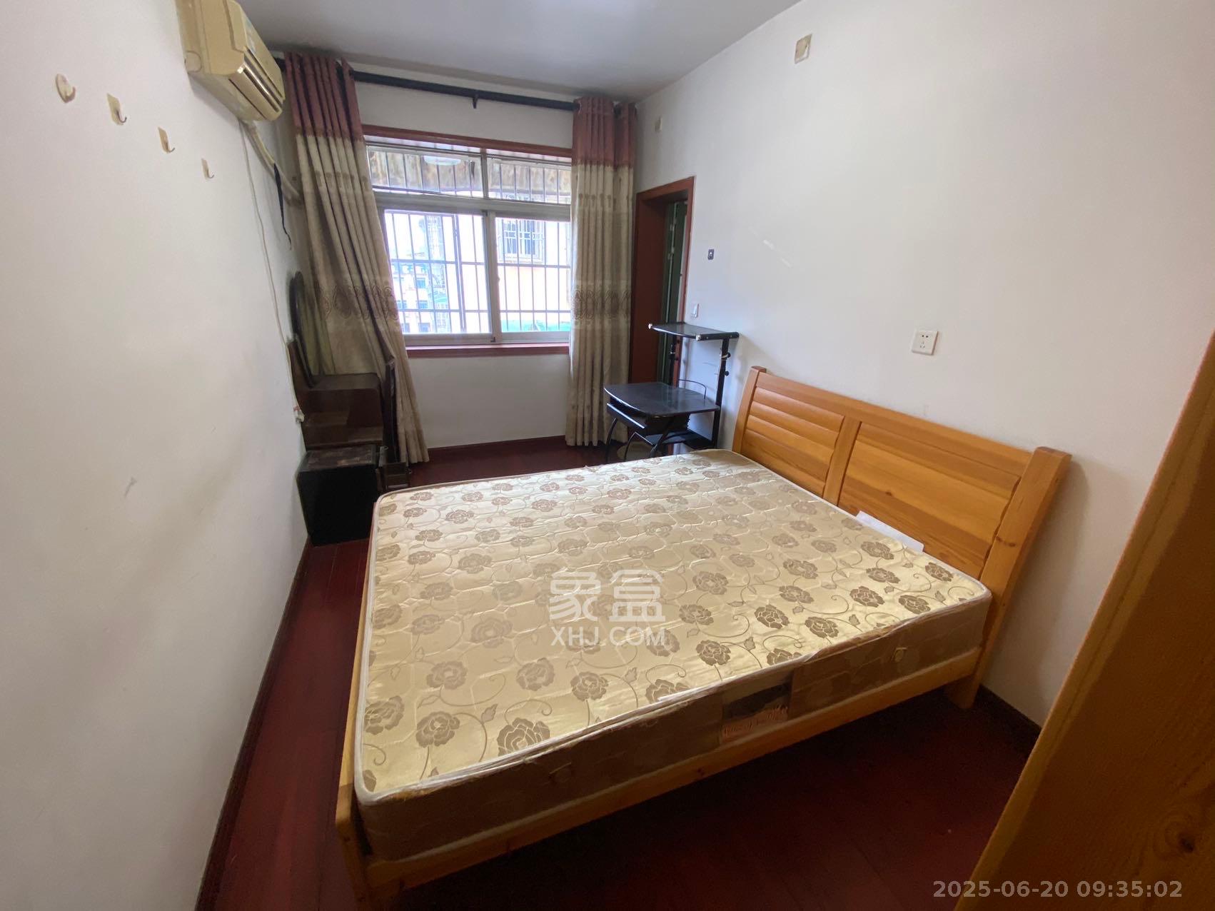 省地质研究所(地科家园) 3室2厅1卫 1800.0元/月 省地质研究所(地科家园) 3室2厅1卫 1800.0元/月室内图