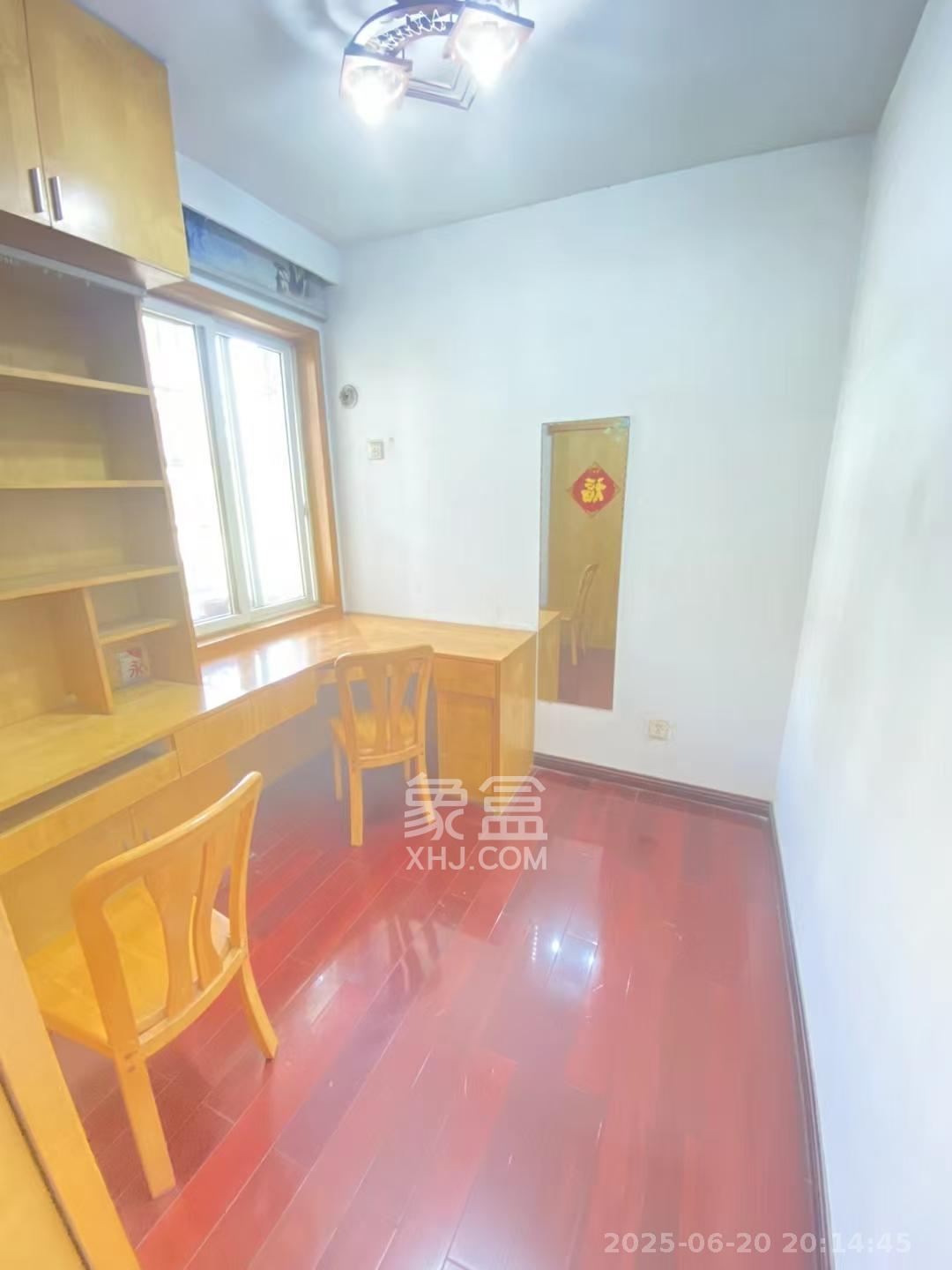 锦绣家园  3室2厅1卫    2200.0元/月室内图