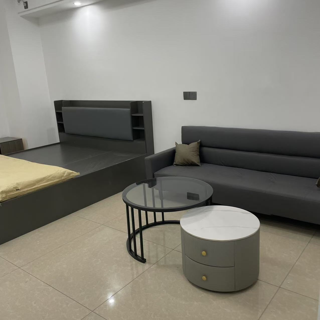 棠湖城市场广场 1室1厅1卫 1380.0元/月 棠湖城市场广场 1室1厅1卫 1380.0元/月室内图