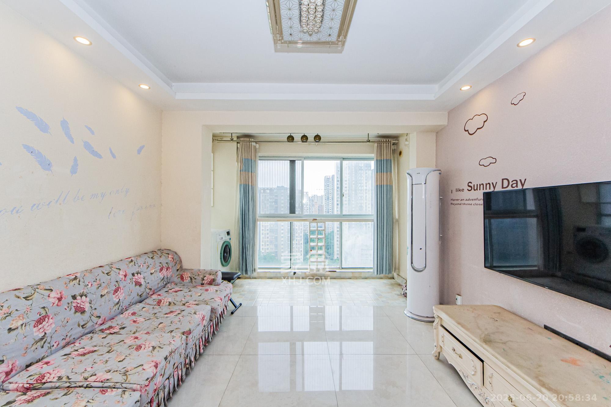 万国城(当代满庭春MOMA)三期  3室2厅2卫    70.0万 万国城(当代满庭春MOMA)三期  3室2厅2卫    70.0万