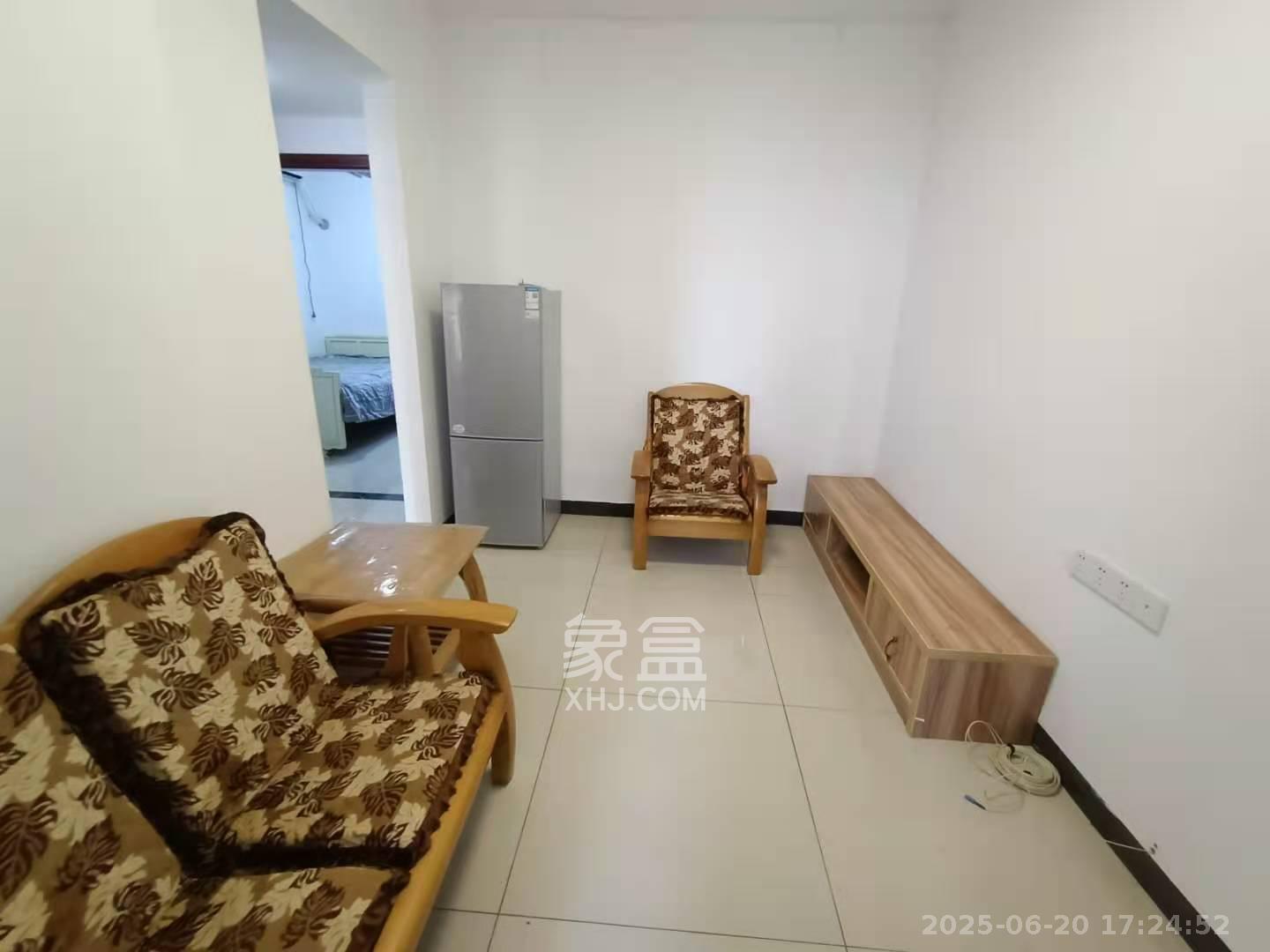 福嘉园 2室1厅1卫 1500.0元/月 福嘉园 2室1厅1卫 1500.0元/月室内图