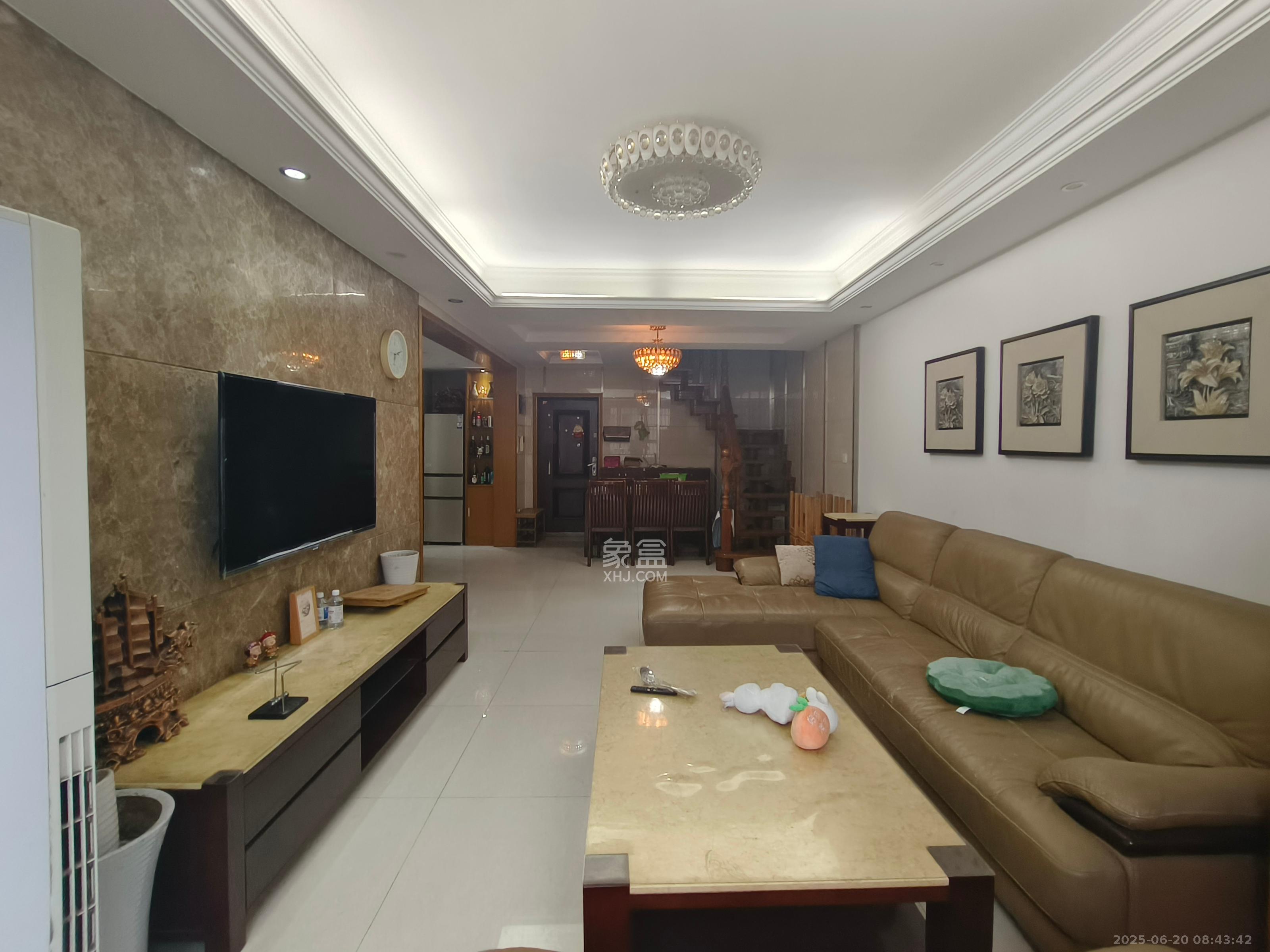 保利麓谷林语E区 4室2厅1卫 2800.0元/月 保利麓谷林语E区 4室2厅1卫 2800.0元/月室内图