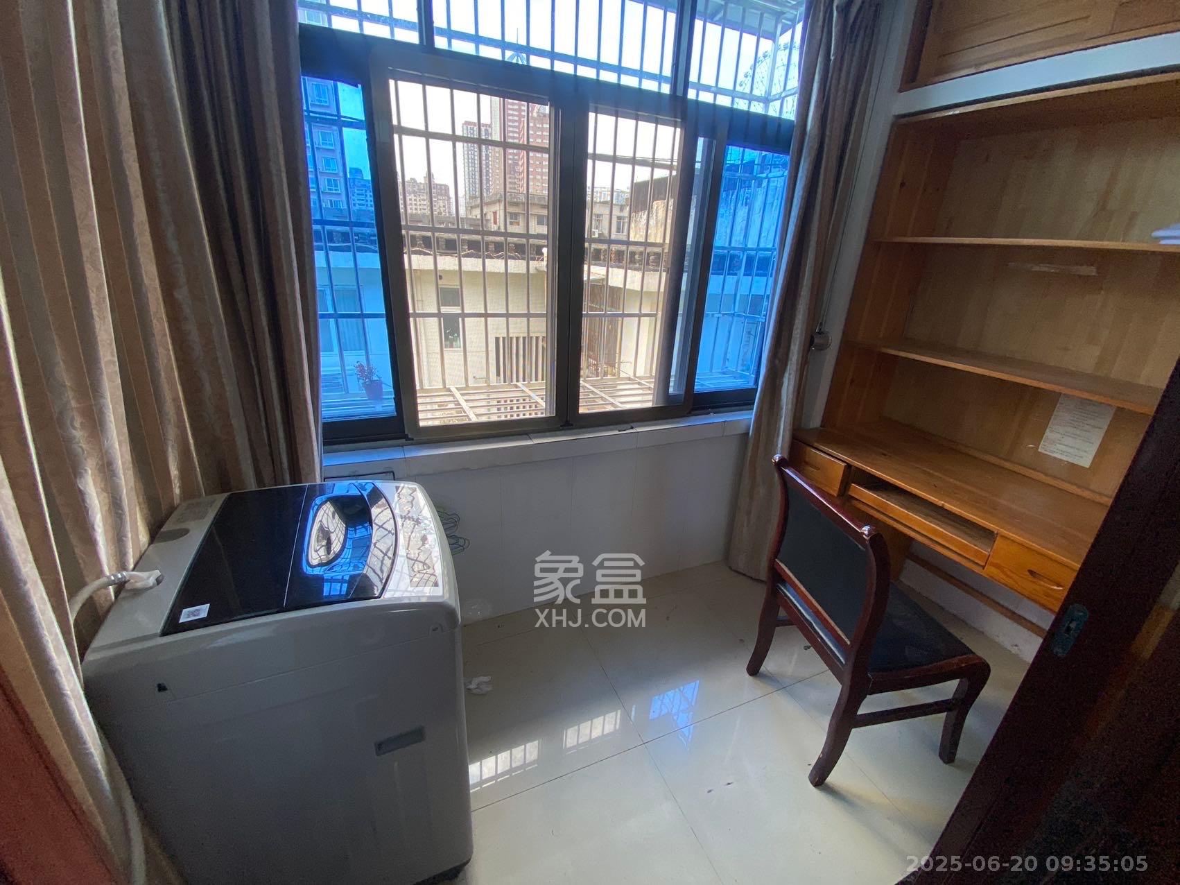 省地质研究所(地科家园) 3室2厅1卫 1800.0元/月 省地质研究所(地科家园) 3室2厅1卫 1800.0元/月室内图