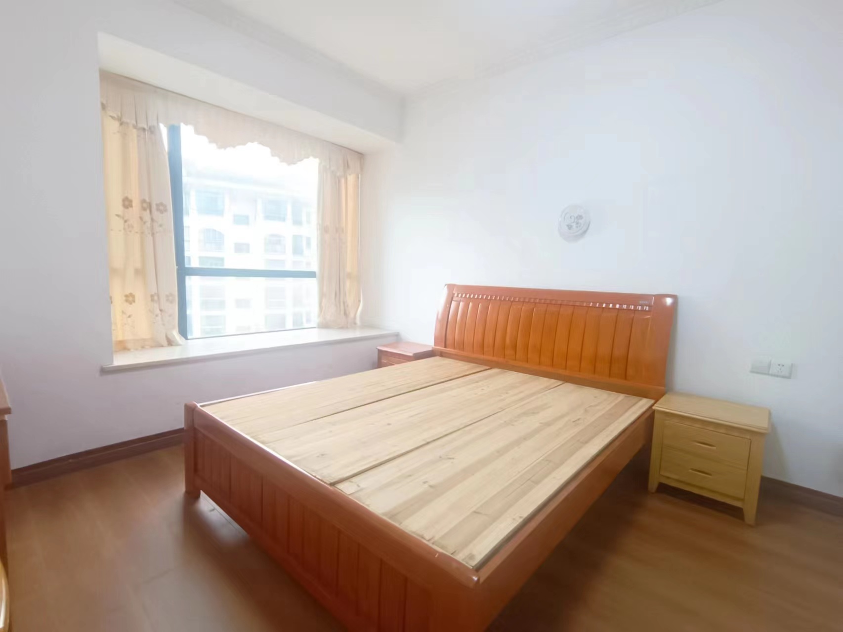 中核缇香名苑 3室2厅2卫 2000.0元/月 中核缇香名苑 3室2厅2卫 2000.0元/月室内图