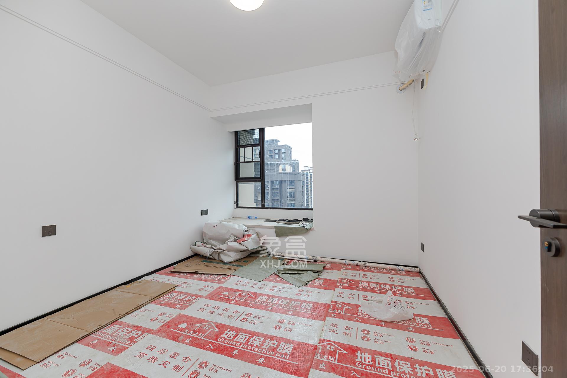 裕和府(乐万邦康桥悦城) 4室2厅2卫 138.0万 裕和府(乐万邦康桥悦城) 4室2厅2卫 138.0万卧室