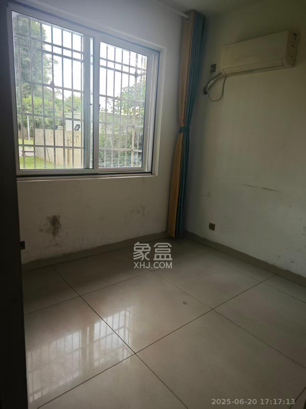 嘉顺苑 2室2厅1卫 2400.0元/月 嘉顺苑 2室2厅1卫 2400.0元/月室内图