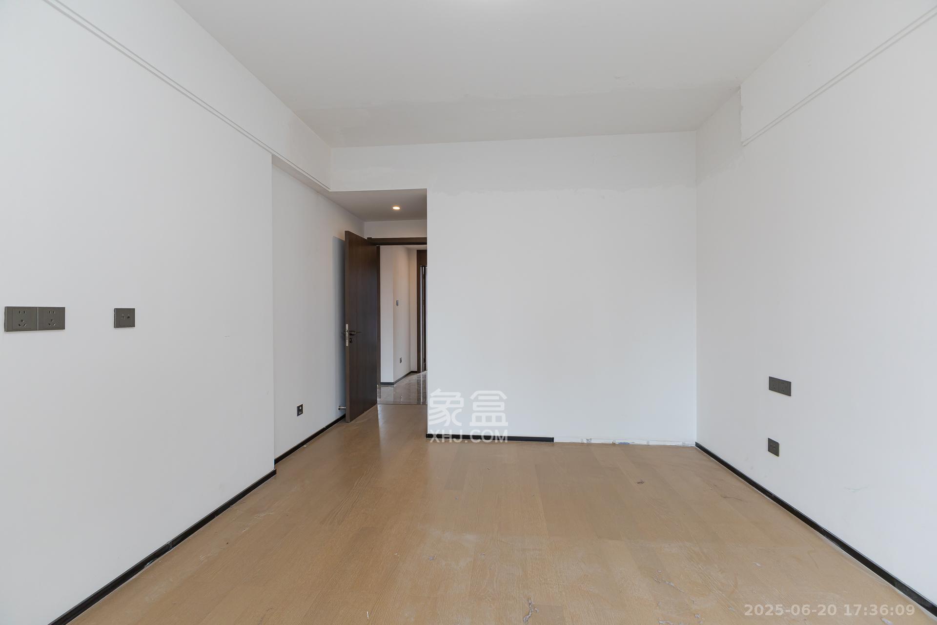 裕和府(乐万邦康桥悦城) 4室2厅2卫 138.0万 裕和府(乐万邦康桥悦城) 4室2厅2卫 138.0万卧室