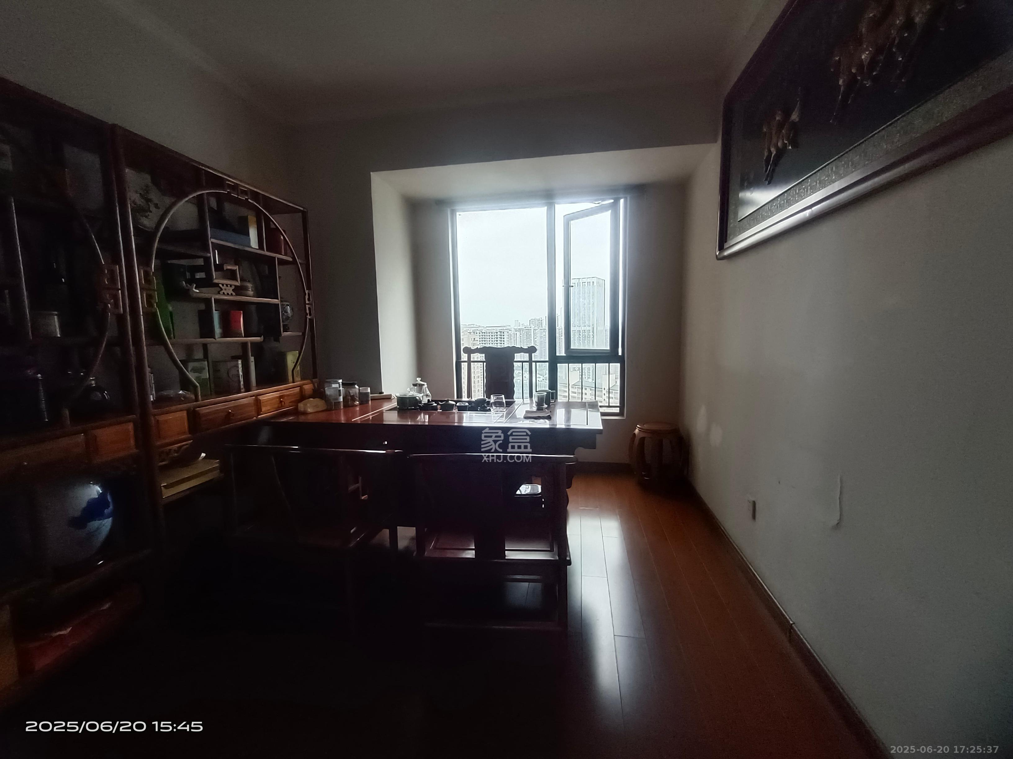 万科金域华府三四期 4室2厅2卫 3000.0元/月 万科金域华府三四期 4室2厅2卫 3000.0元/月室内图