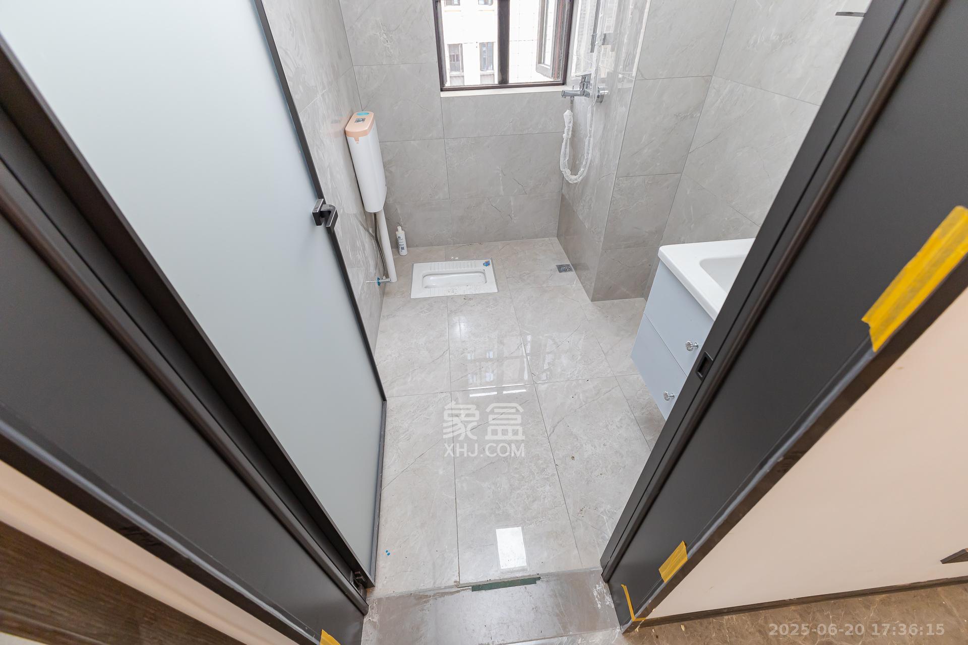 裕和府(乐万邦康桥悦城) 4室2厅2卫 138.0万 裕和府(乐万邦康桥悦城) 4室2厅2卫 138.0万卫生间