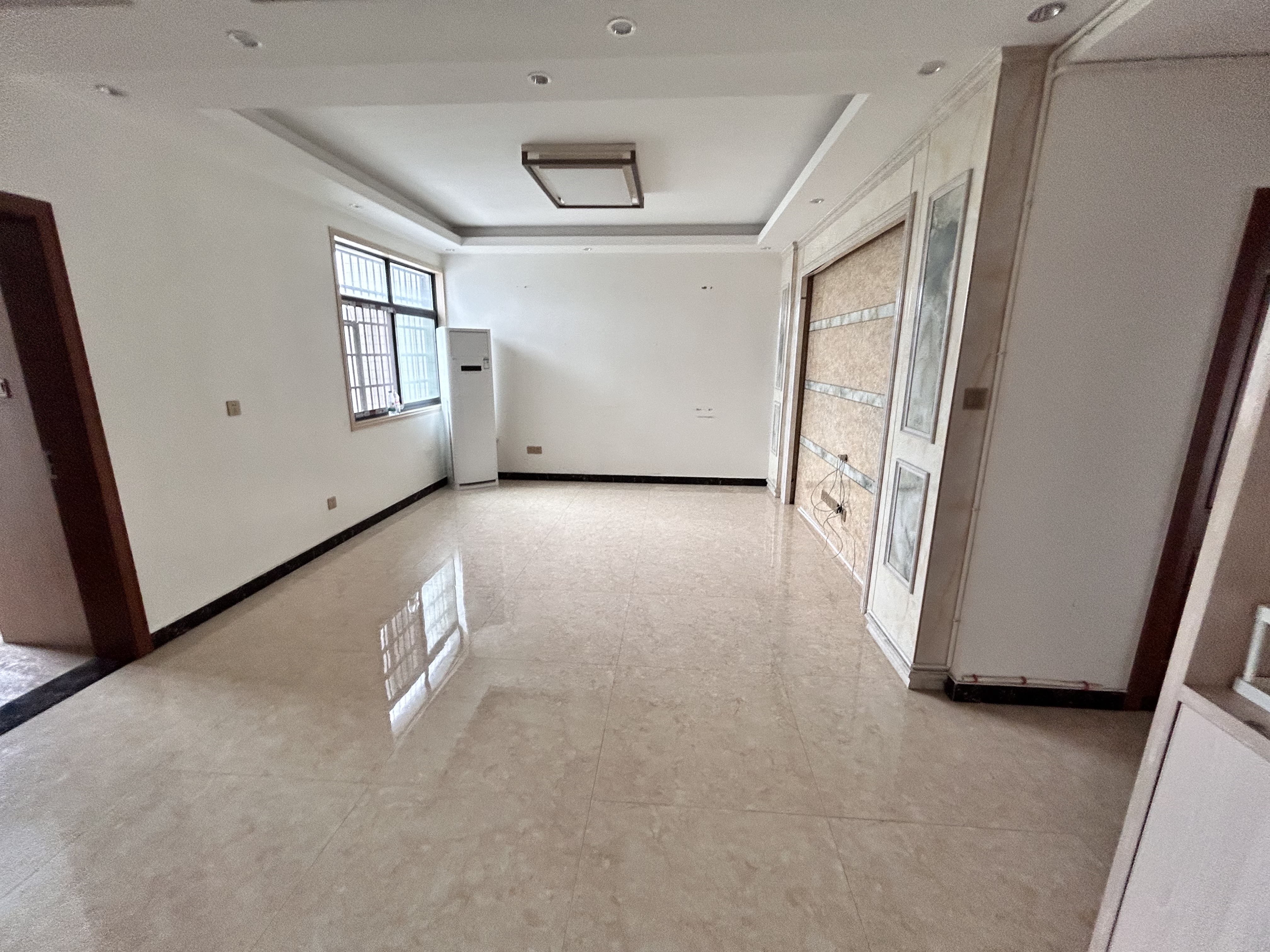 华都国际花园 1室0厅0卫 1800.0元/月 华都国际花园 1室0厅0卫 1800.0元/月室内图