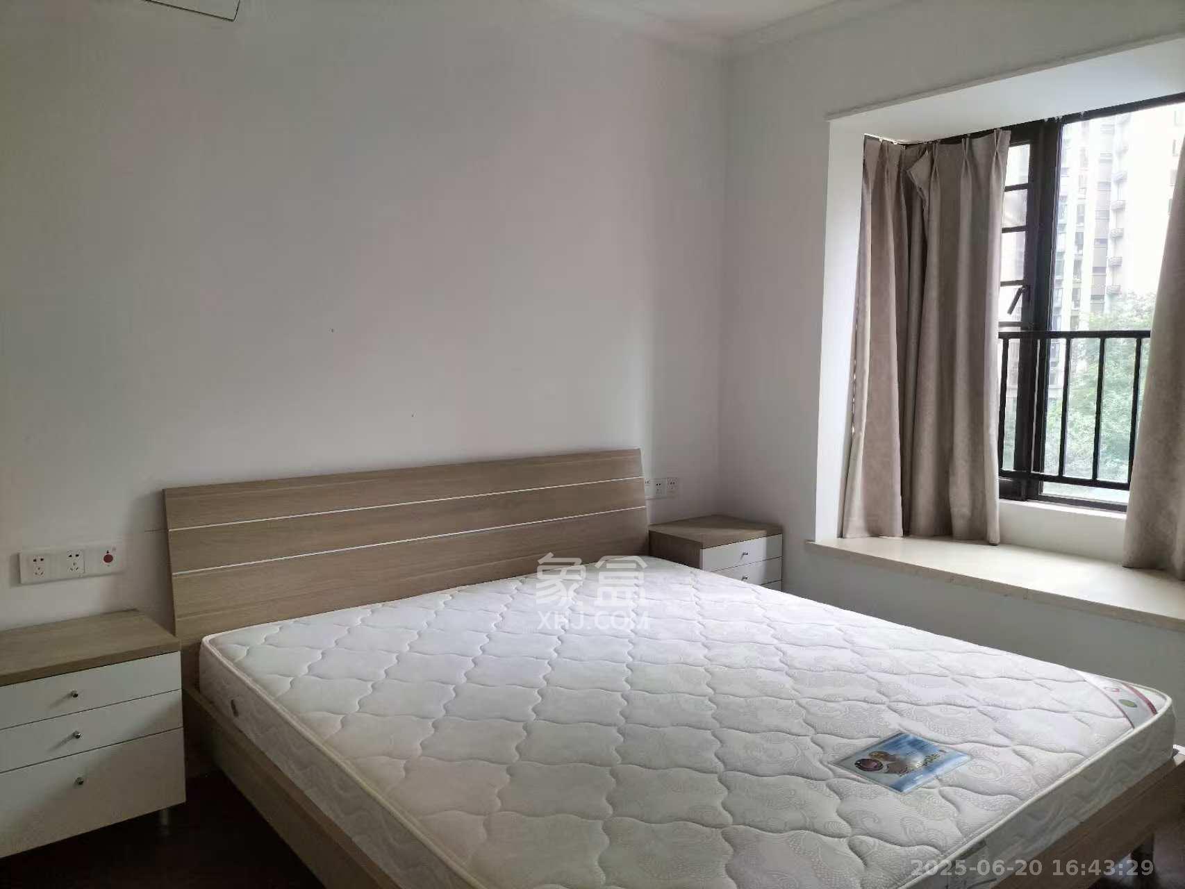 万科里梅溪郡 3室2厅2卫 3500.0元/月 万科里梅溪郡 3室2厅2卫 3500.0元/月室内图