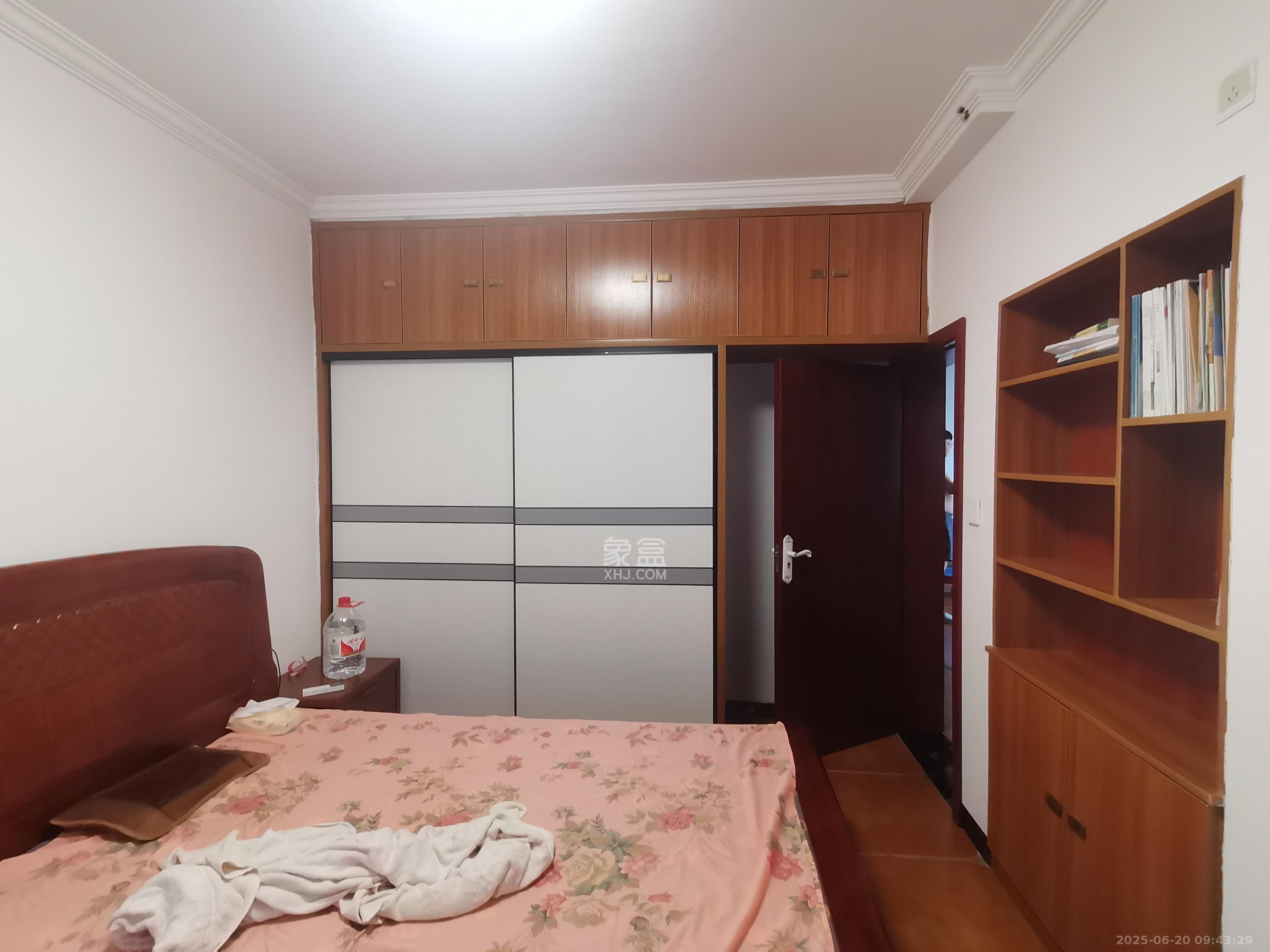 美林美寓  2室1厅1卫    2400.0元/月 美林美寓  2室1厅1卫    2400.0元/月室内图