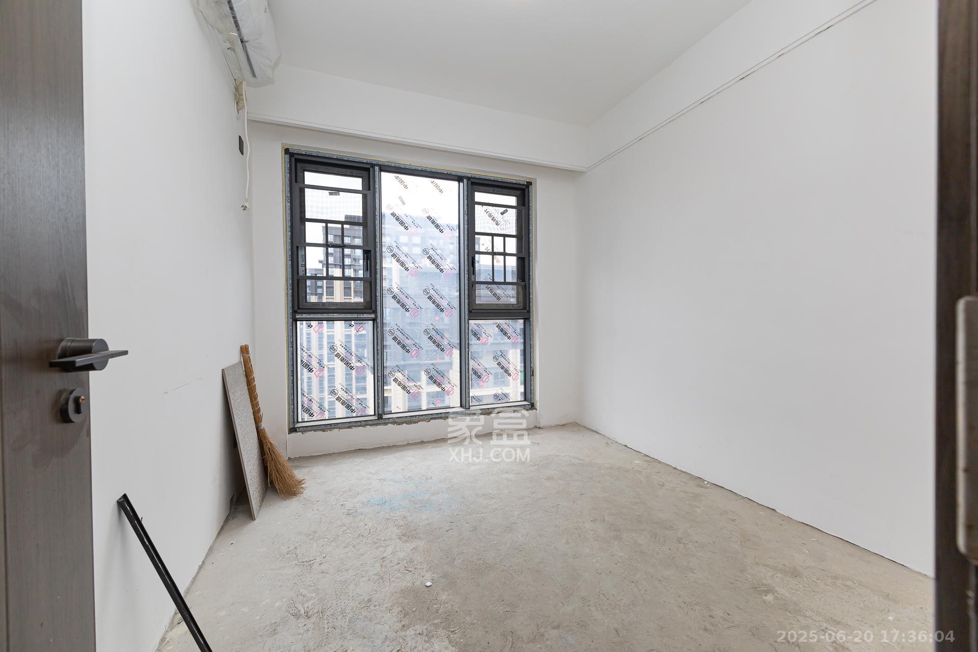 裕和府(乐万邦康桥悦城) 4室2厅2卫 138.0万 裕和府(乐万邦康桥悦城) 4室2厅2卫 138.0万卧室