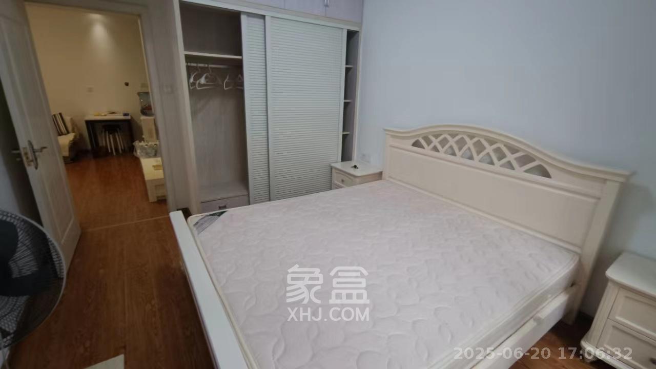万博汇  1室1厅1卫    2200.0元/月