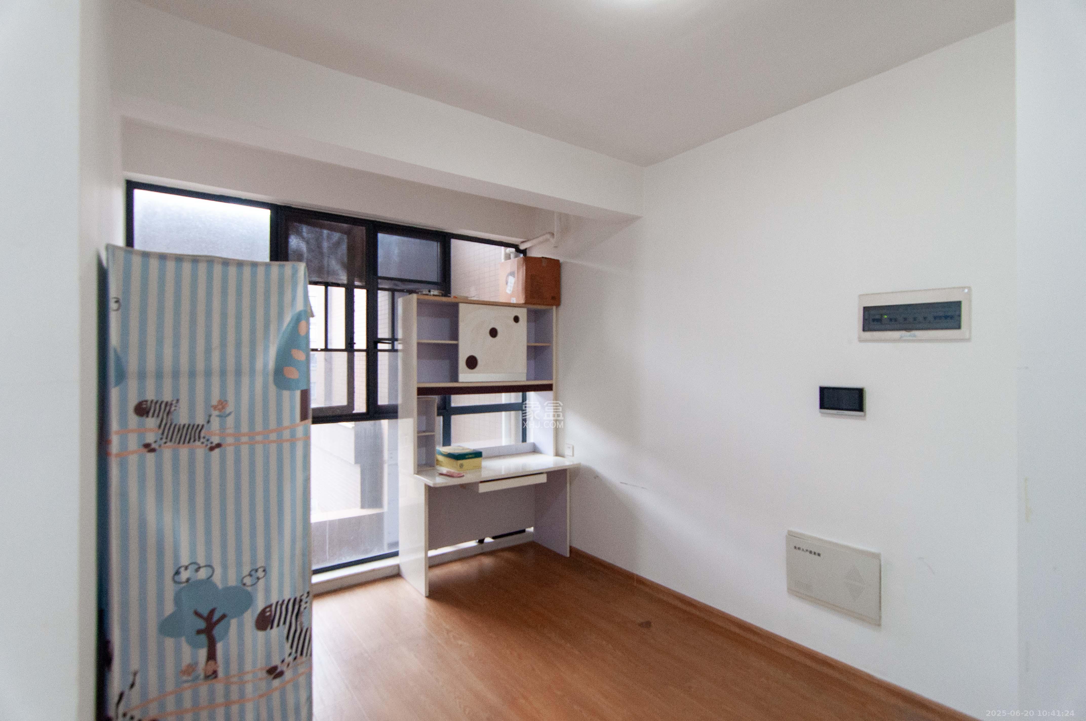 中央美郡 4室2厅2卫 139.8万 中央美郡 4室2厅2卫 139.8万其他