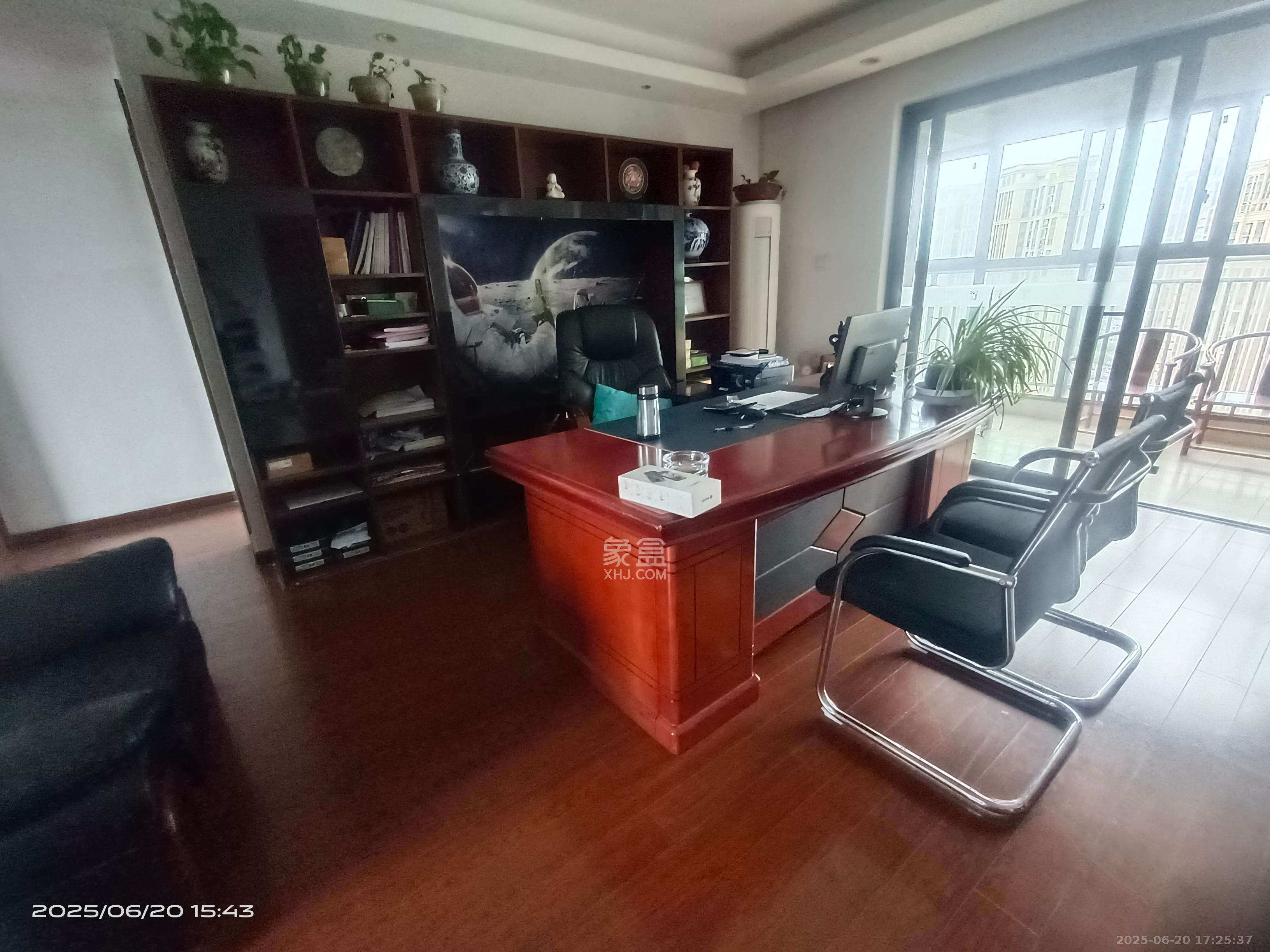 万科金域华府三四期 4室2厅2卫 3000.0元/月 万科金域华府三四期 4室2厅2卫 3000.0元/月室内图