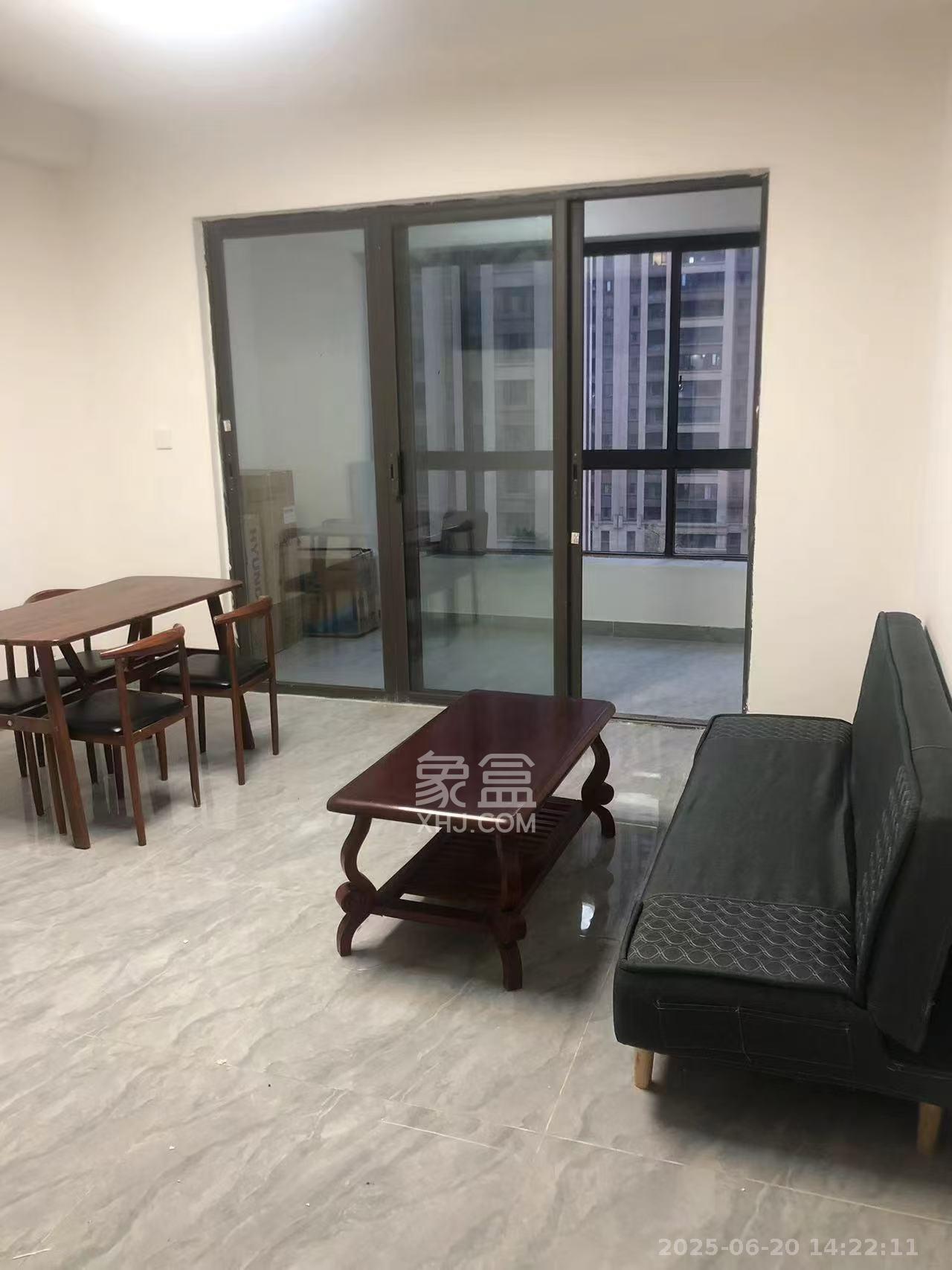 阳光城尚东湾青云苑  2室1厅1卫    1500.0元/月 阳光城尚东湾青云苑  2室1厅1卫    1500.0元/月