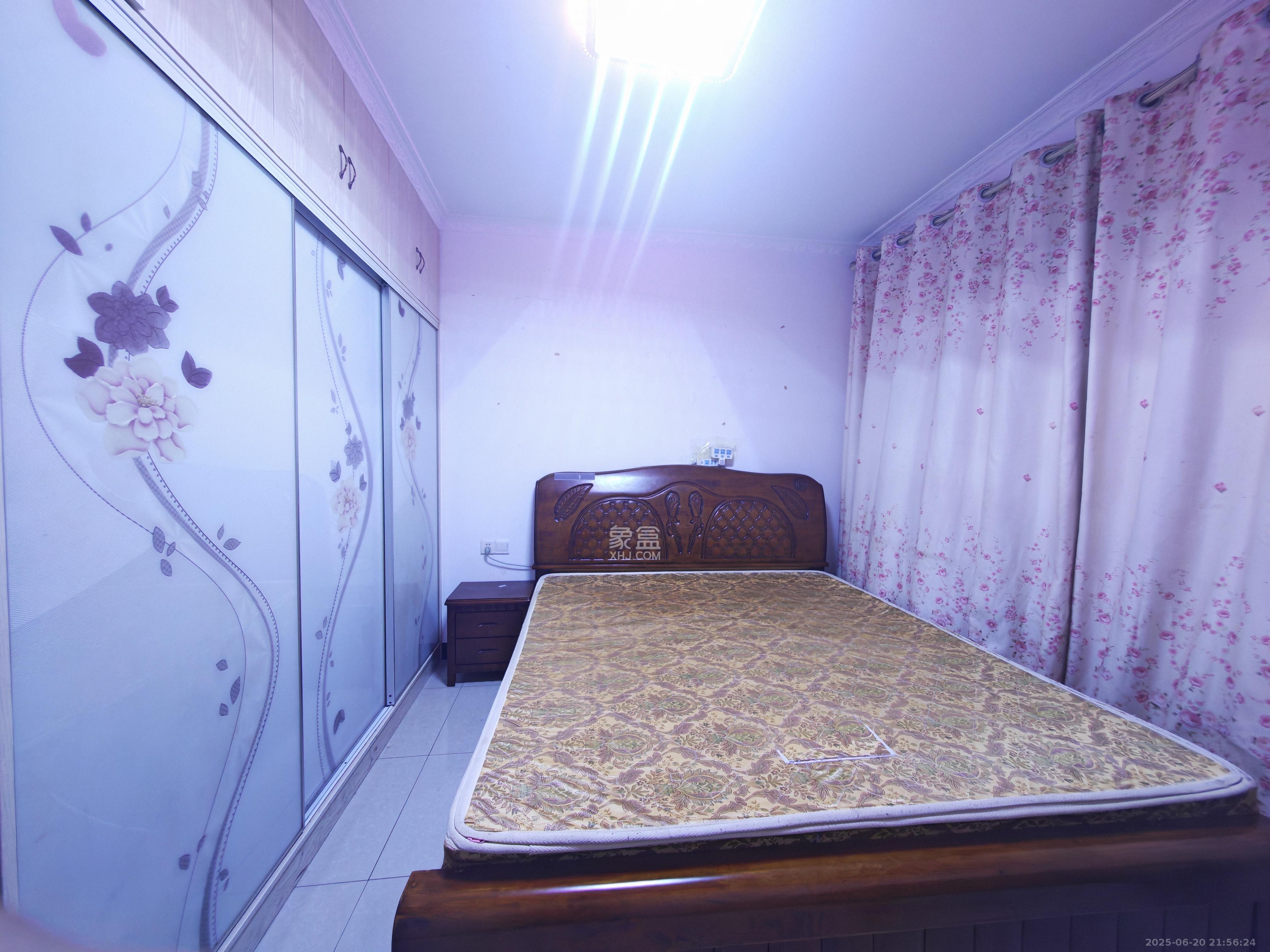 汇一城(汇壹公馆) 2室2厅1卫 1800.0元/月 汇一城(汇壹公馆) 2室2厅1卫 1800.0元/月室内图