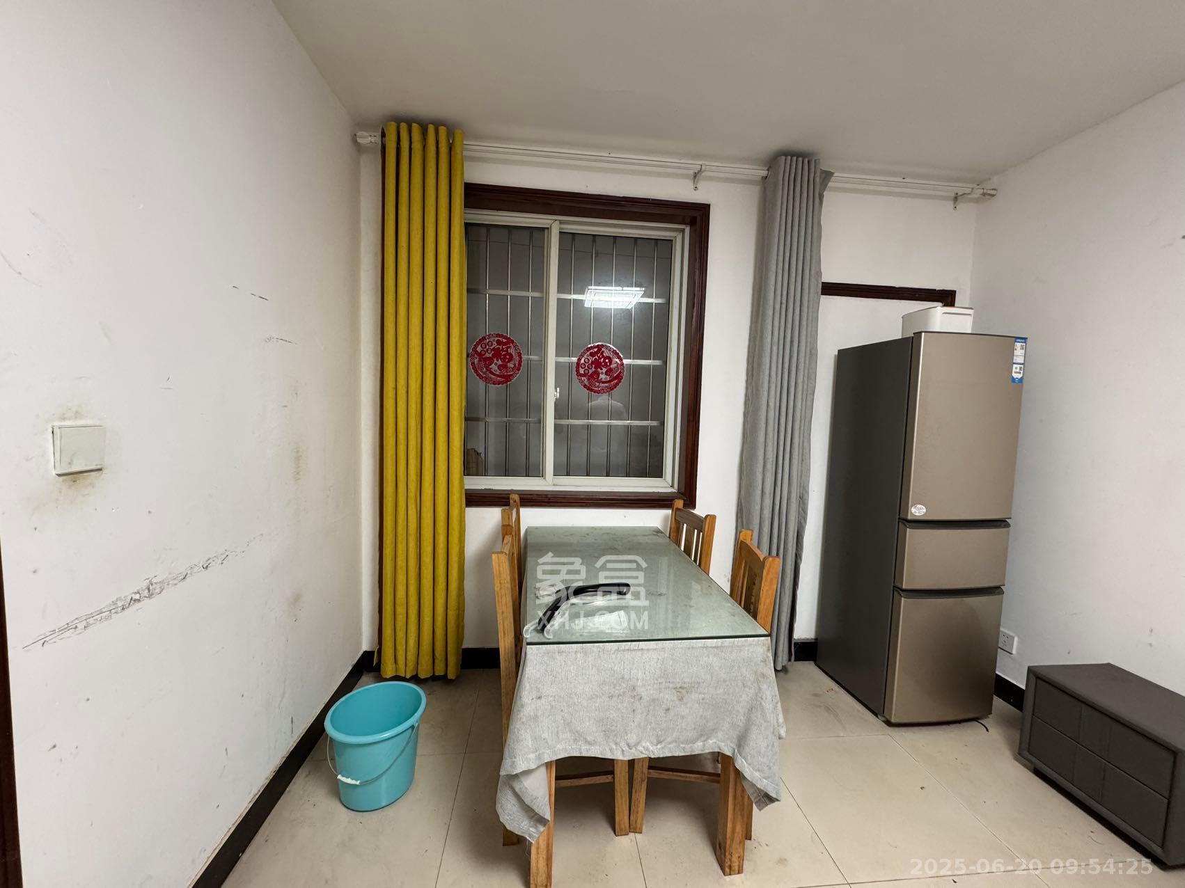 洞井生产安置小区(洞井新兴安置小区) 2室1厅1卫 1100.0元/月 洞井生产安置小区(洞井新兴安置小区) 2室1厅1卫 1100.0元/月室内图