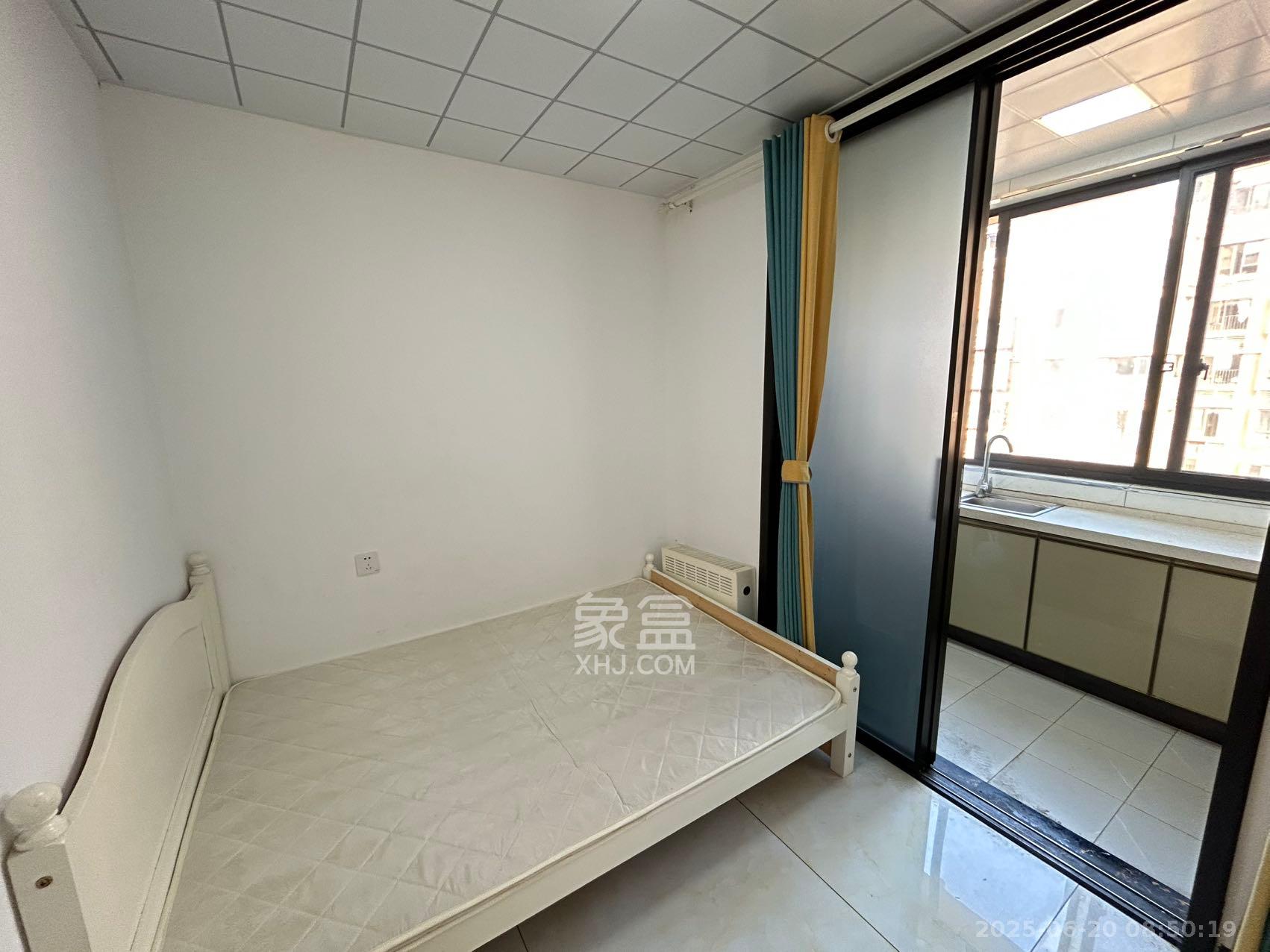 怡海星城 2室2厅1卫 1350.0元/月 怡海星城 2室2厅1卫 1350.0元/月室内图