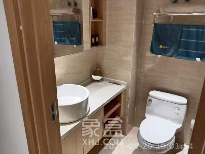 万润时光里  1室1厅1卫   2200.00元/月室内图